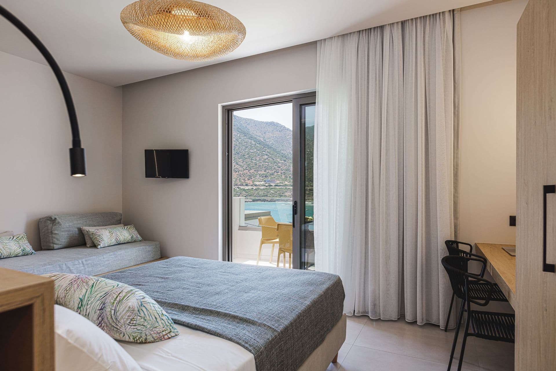 room-types-MIRAMAREBA-SUPSV-0.jpg
