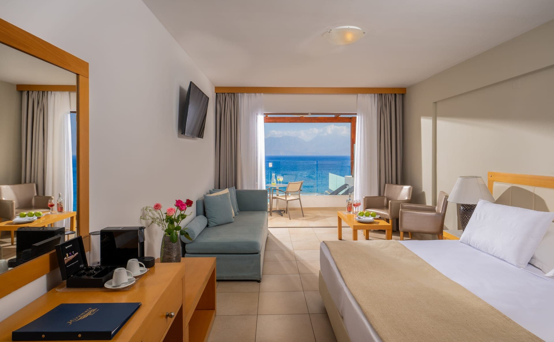 room-types-MIRAMAREHO-DLXFPP-0.jpg