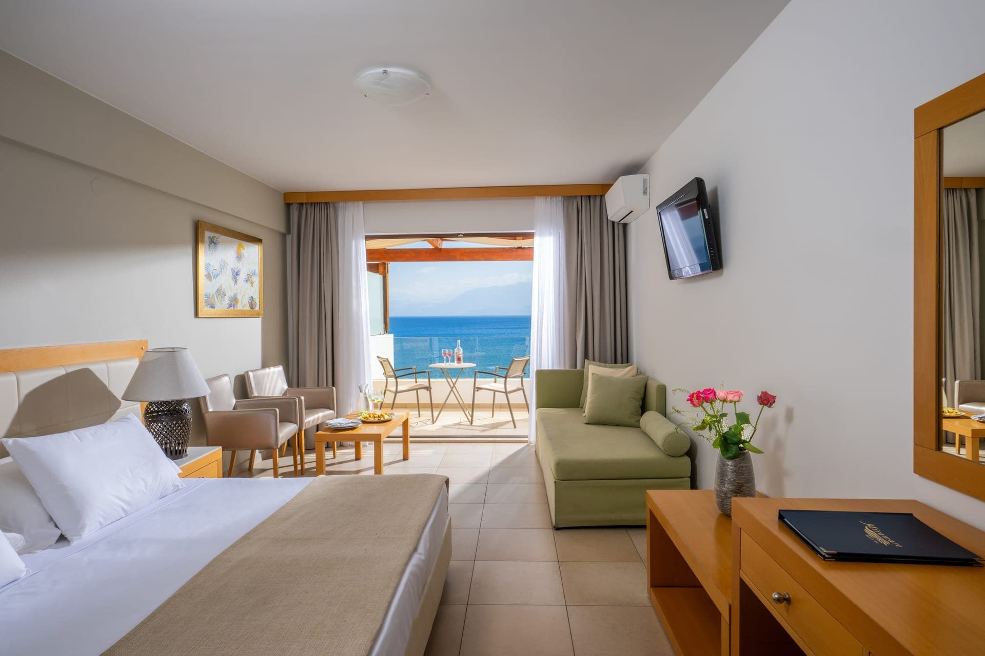 room-types-MIRAMAREHO-DLXFV-0.jpg