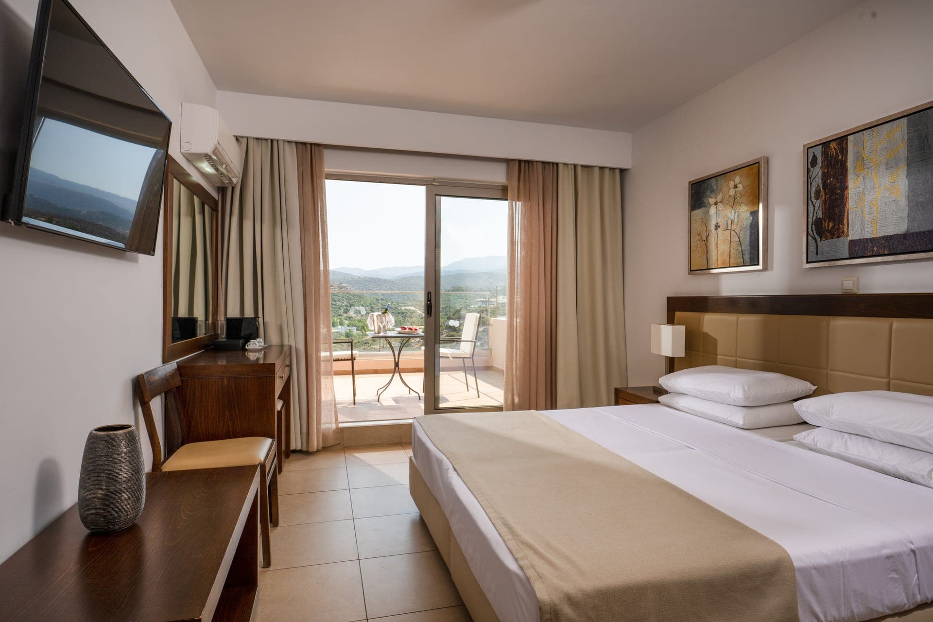 room-types-MIRAMAREHO-ESSV-0.jpg