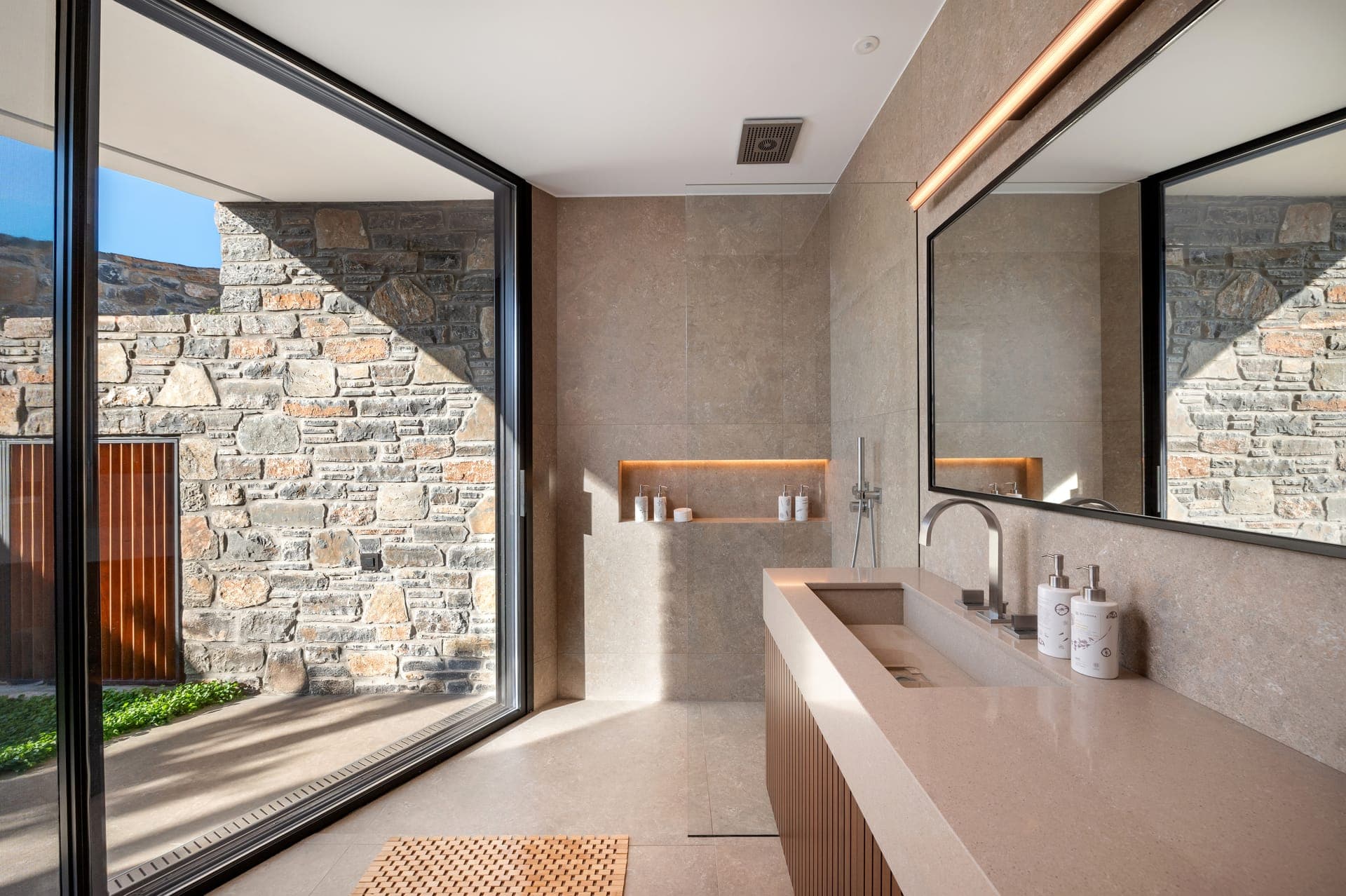 room-types-MIRAVIEWRE-HELLEN-0.jpg