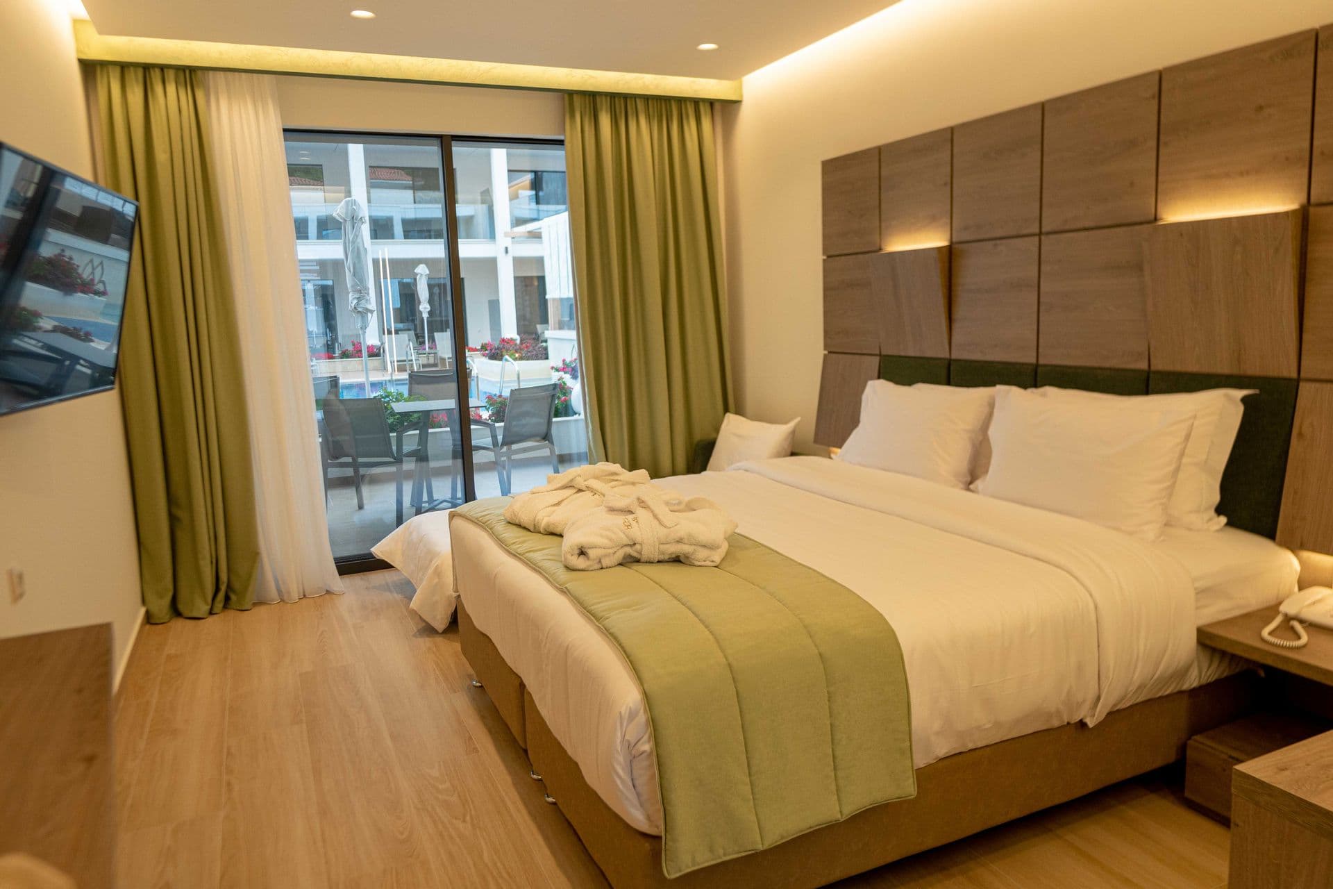 room-types-MIRROR-SDR-0.jpg