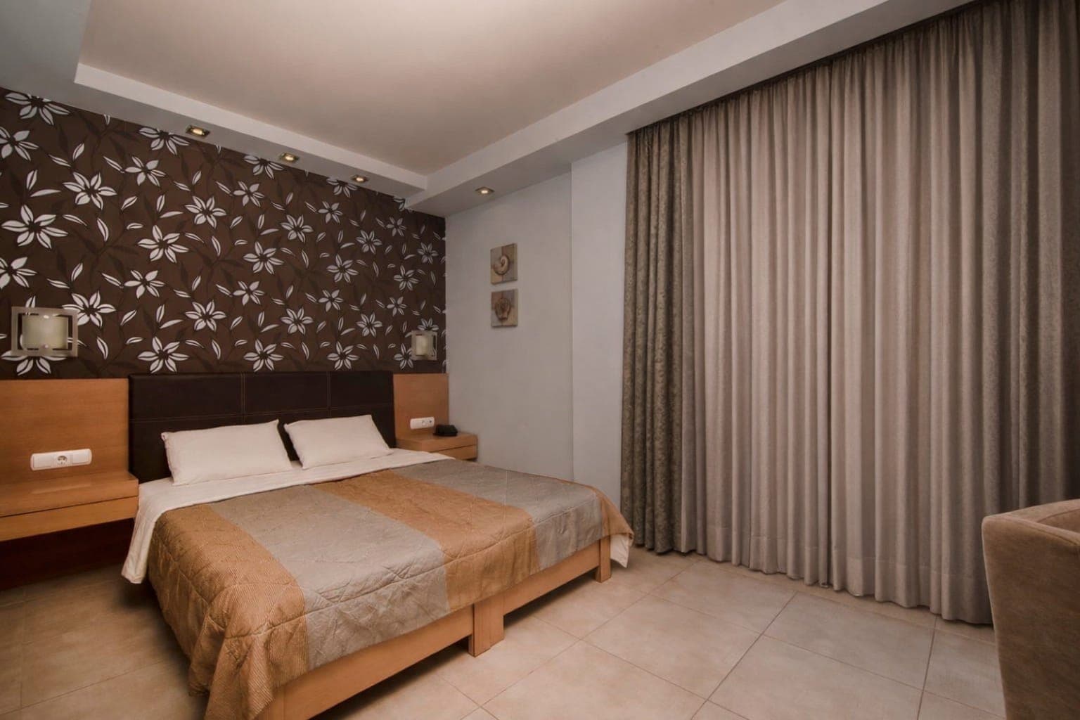room-types-MISTRALSH-DBLR-0.jpg