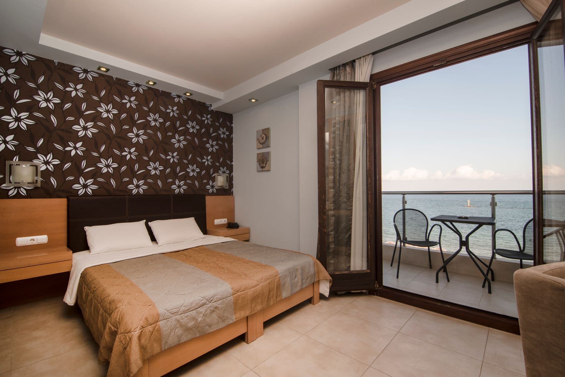 room-types-MISTRALSH-DBLSV-0.jpg