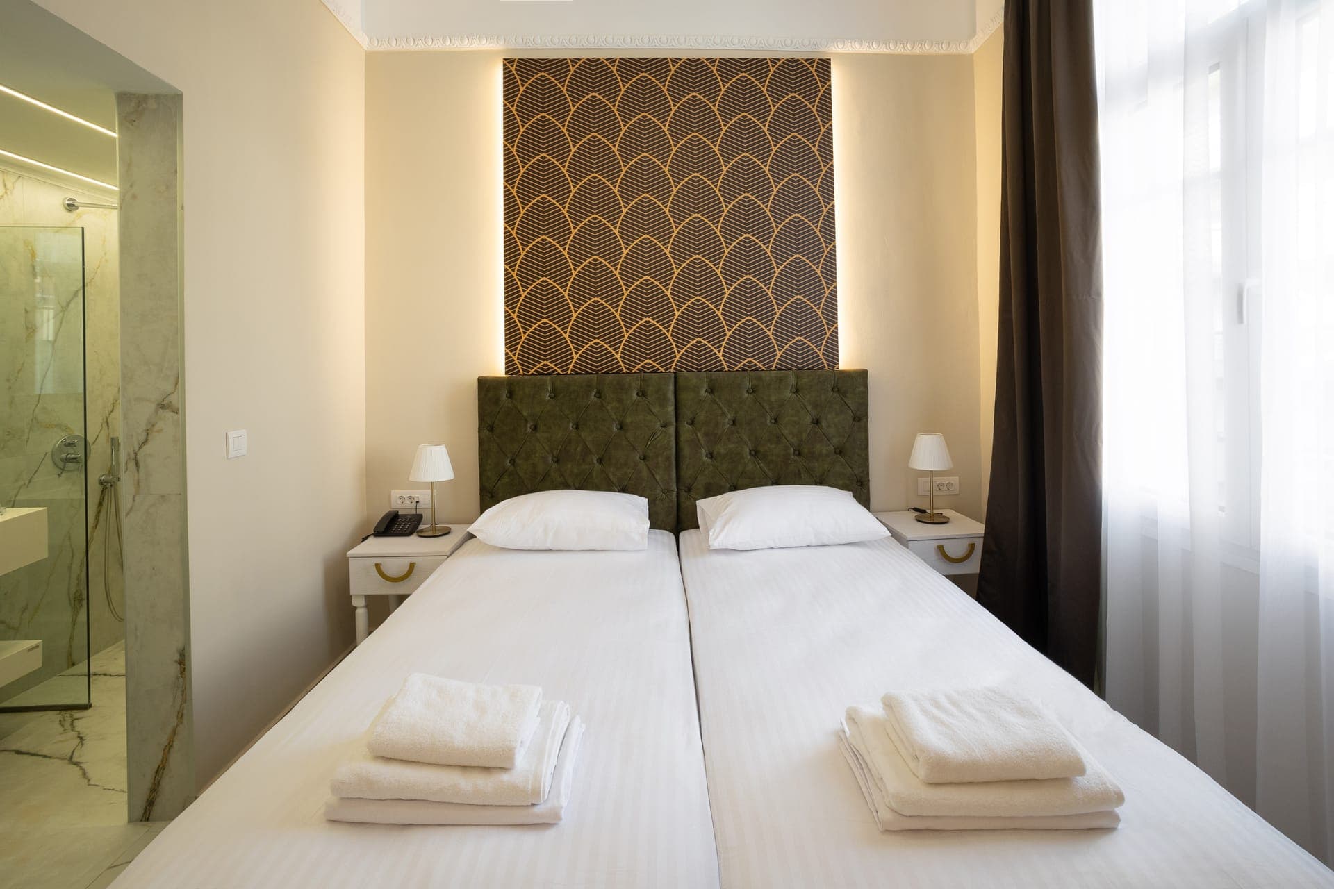 room-types-MODERNHTL-DOUBLE-0.jpg
