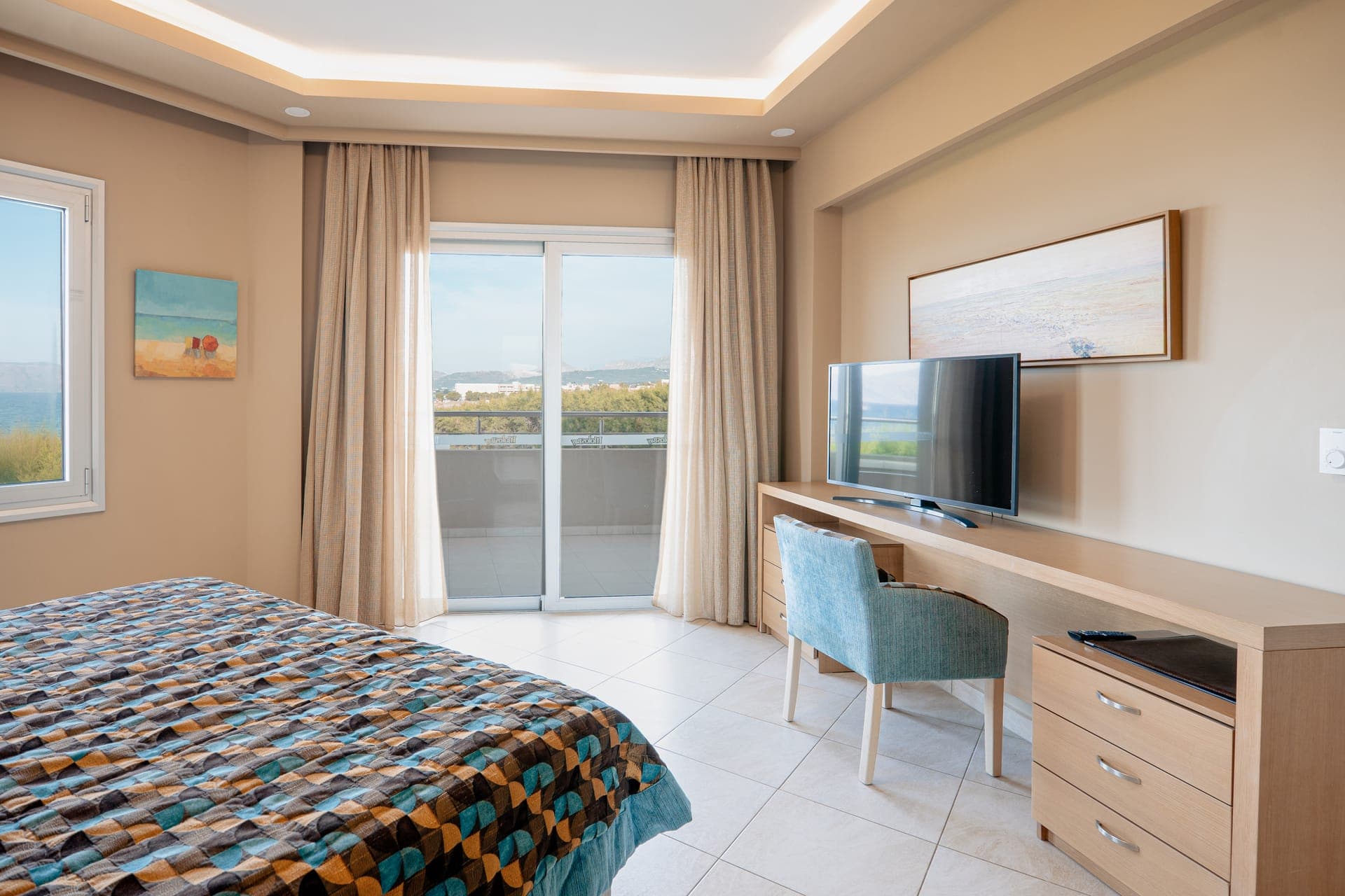 room-types-MOLOSBAY-JUSSV-0.jpg