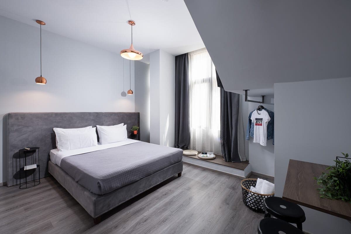 room-types-MONSLIVURB-STDR-0.jpg