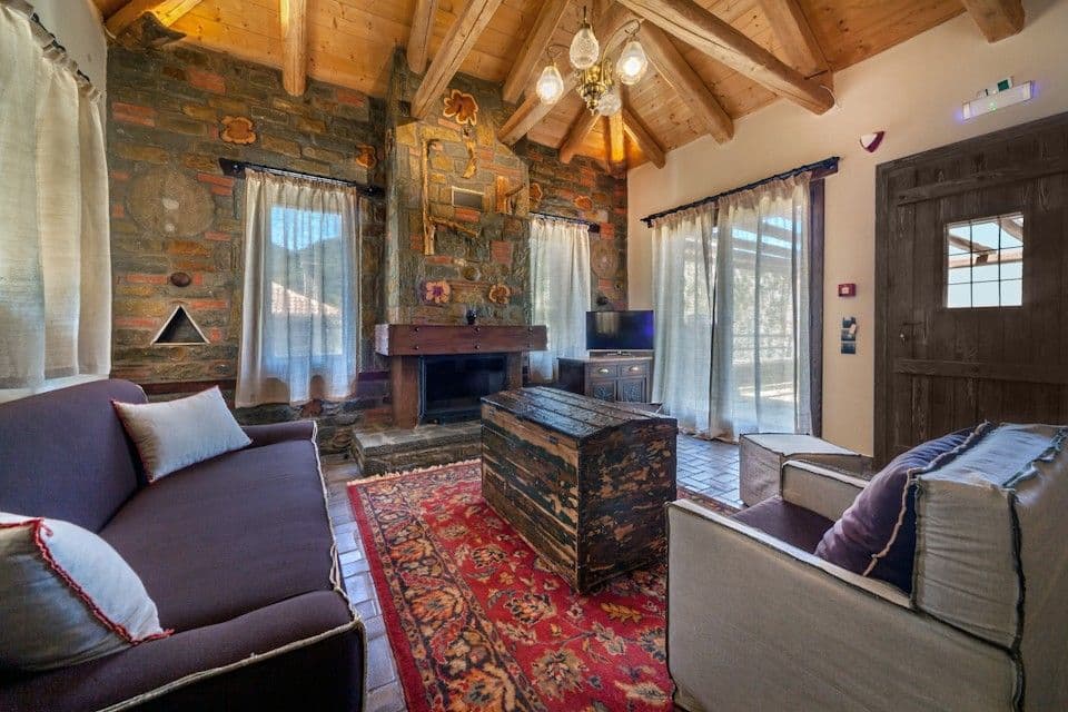 room-types-MONTANEMA-MANOR-0.jpg