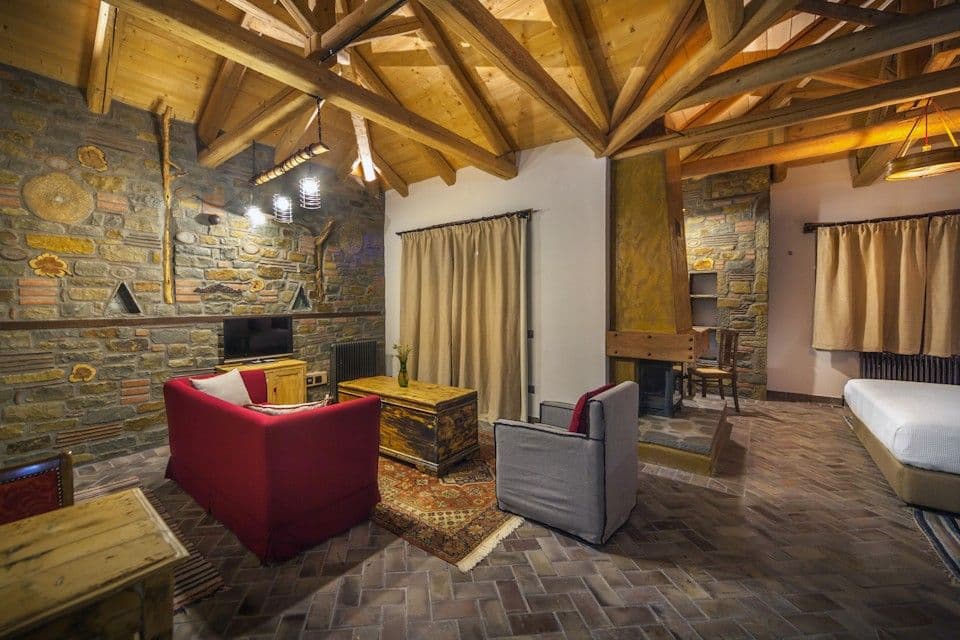 room-types-MONTANEMA-VILLA-0.jpg