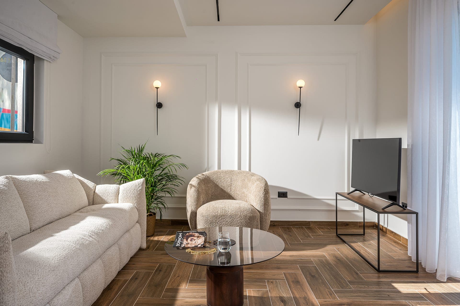 room-types-MONTREFNL-SA204-0.jpg