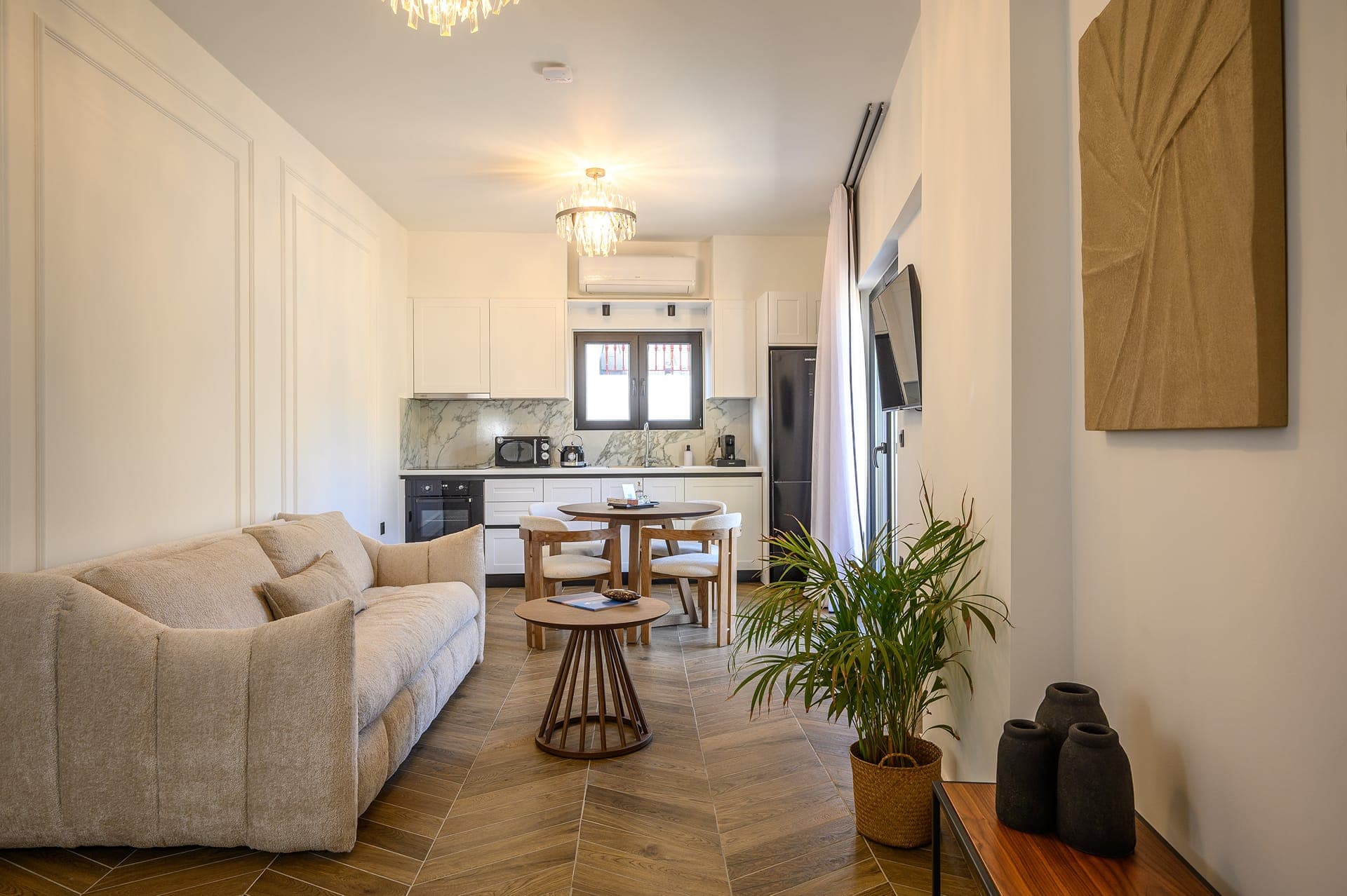 room-types-MONTREFNL-SA211-0.jpg