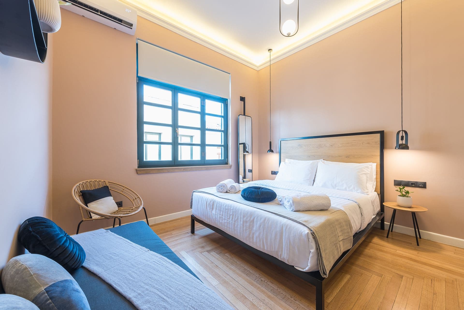 room-types-MOONSTARS-BALLER-0.jpg