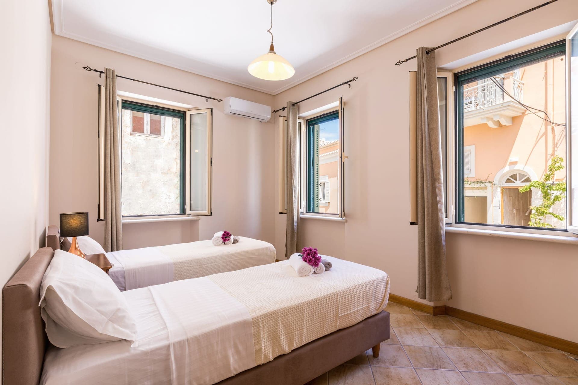room-types-MORAITIS-MM2BD-0.jpg