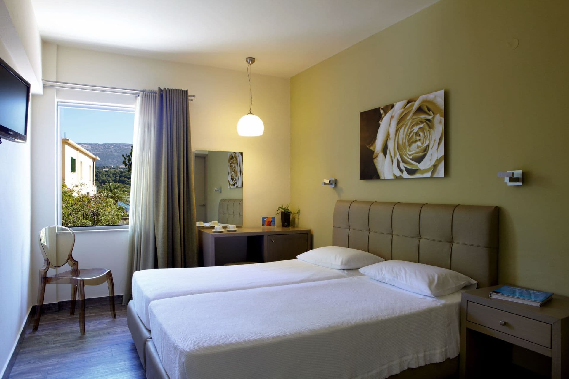 room-types-MOUIKISHTL-ECONOM-0.jpg