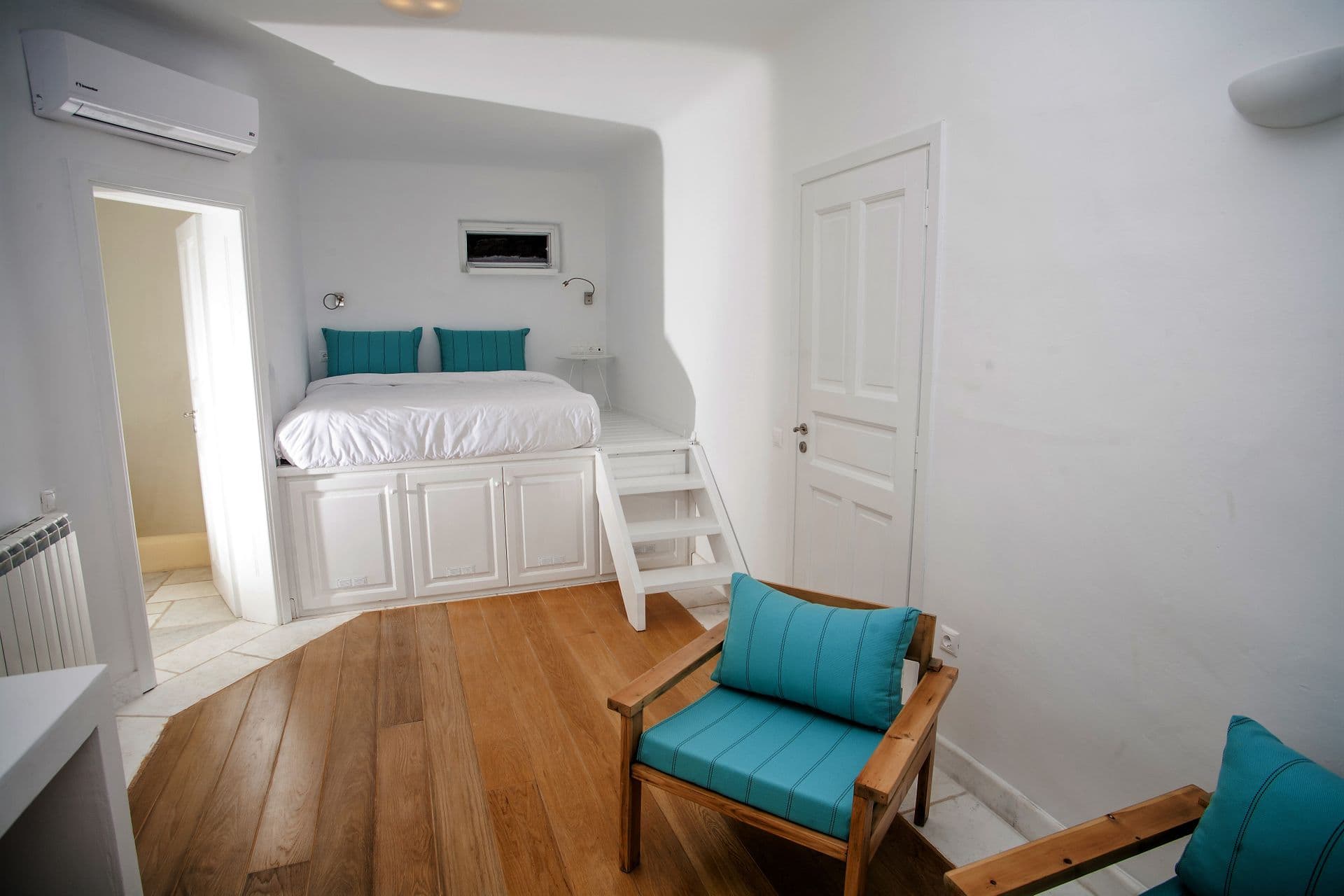 room-types-MOUSSA-THALIA-0.jpg