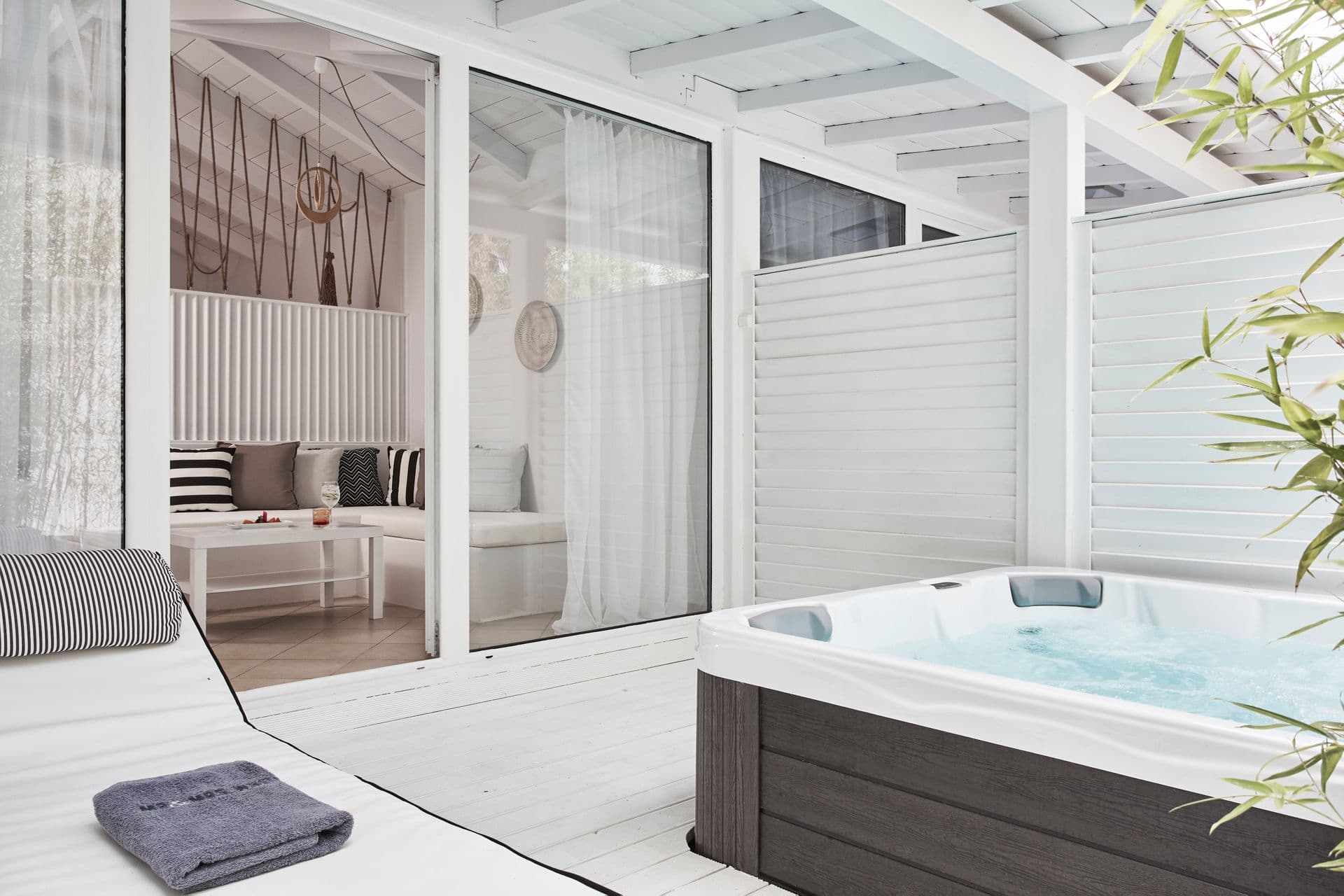 room-types-MRMRSWC-HOJS-0.jpg
