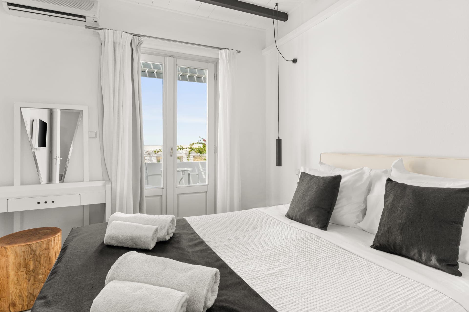 room-types-MRMRSWH-FAMSV-0.jpg