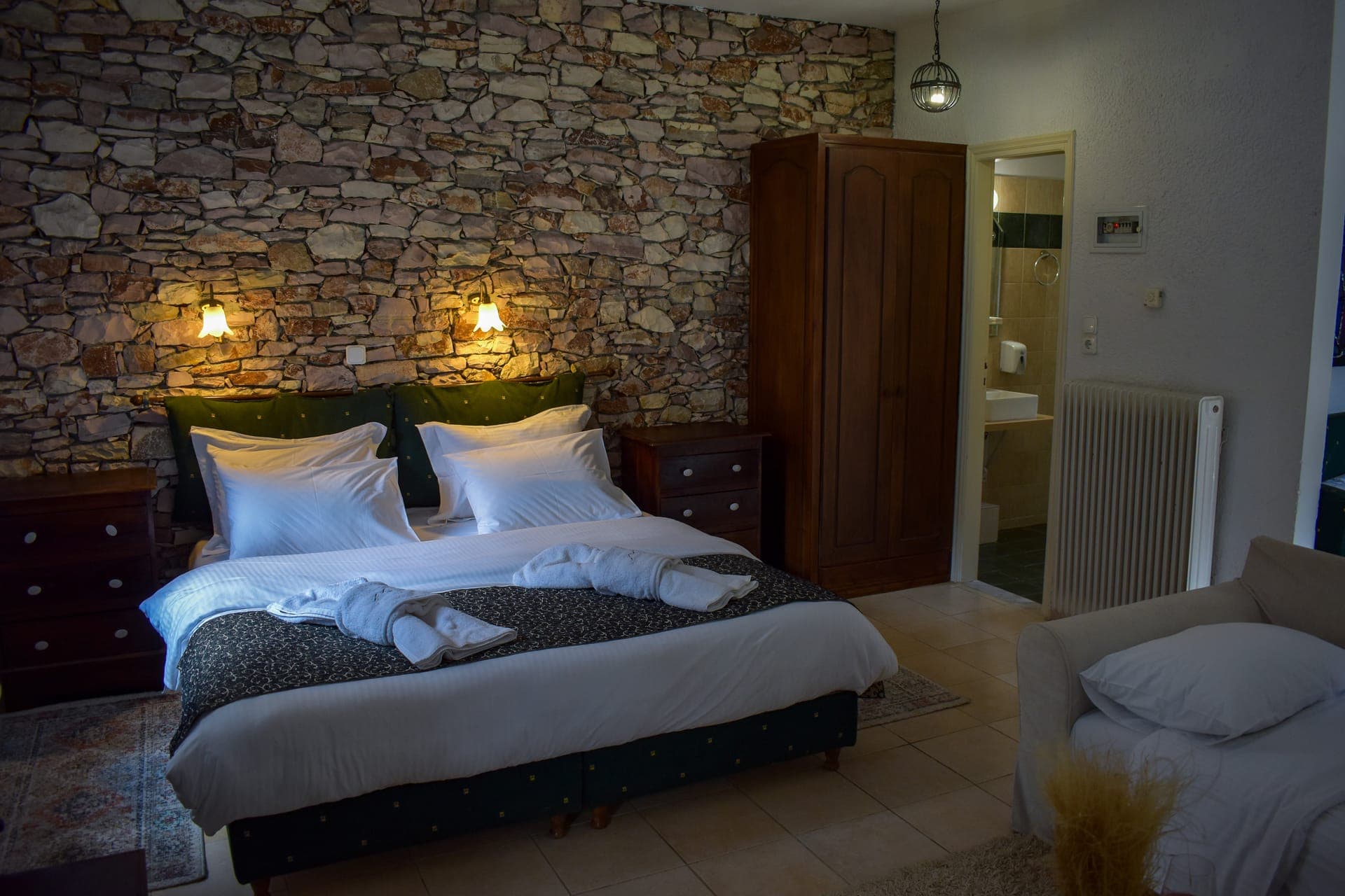 room-types-MUNTENIAK-DELUXE-0.jpg