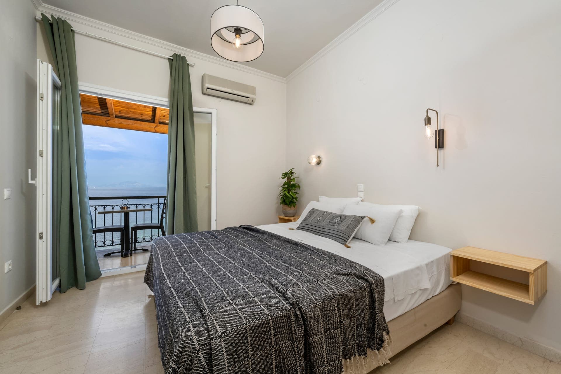 room-types-MUSES9-DBLDLS-0.jpg