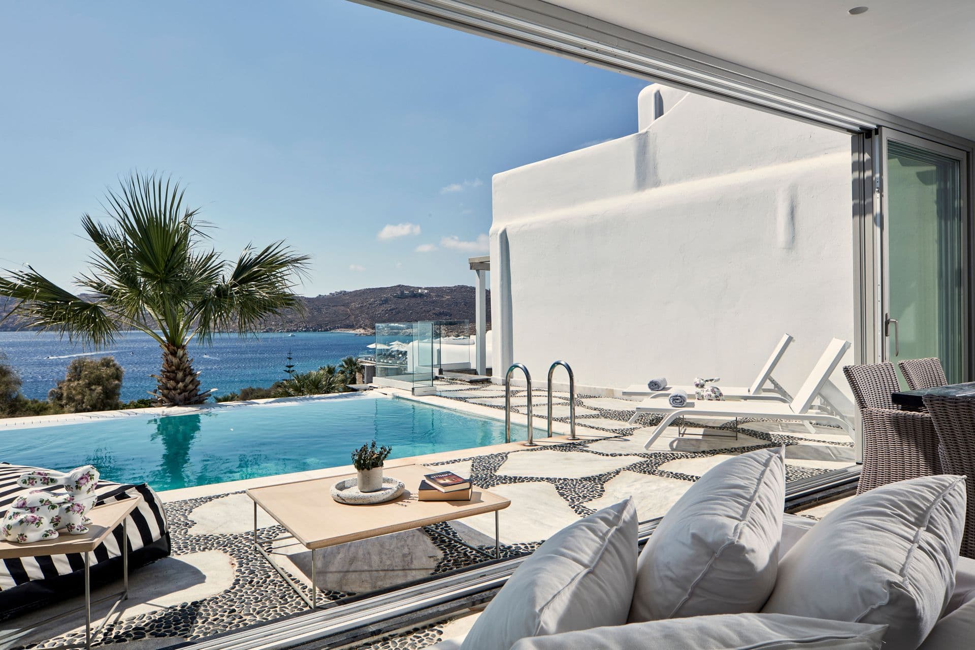 Note: All rooms are different from each other. The photos provided are purely indicative. The assigned room will comply with the specific requirements and standards but may differ from the one in the photograph.