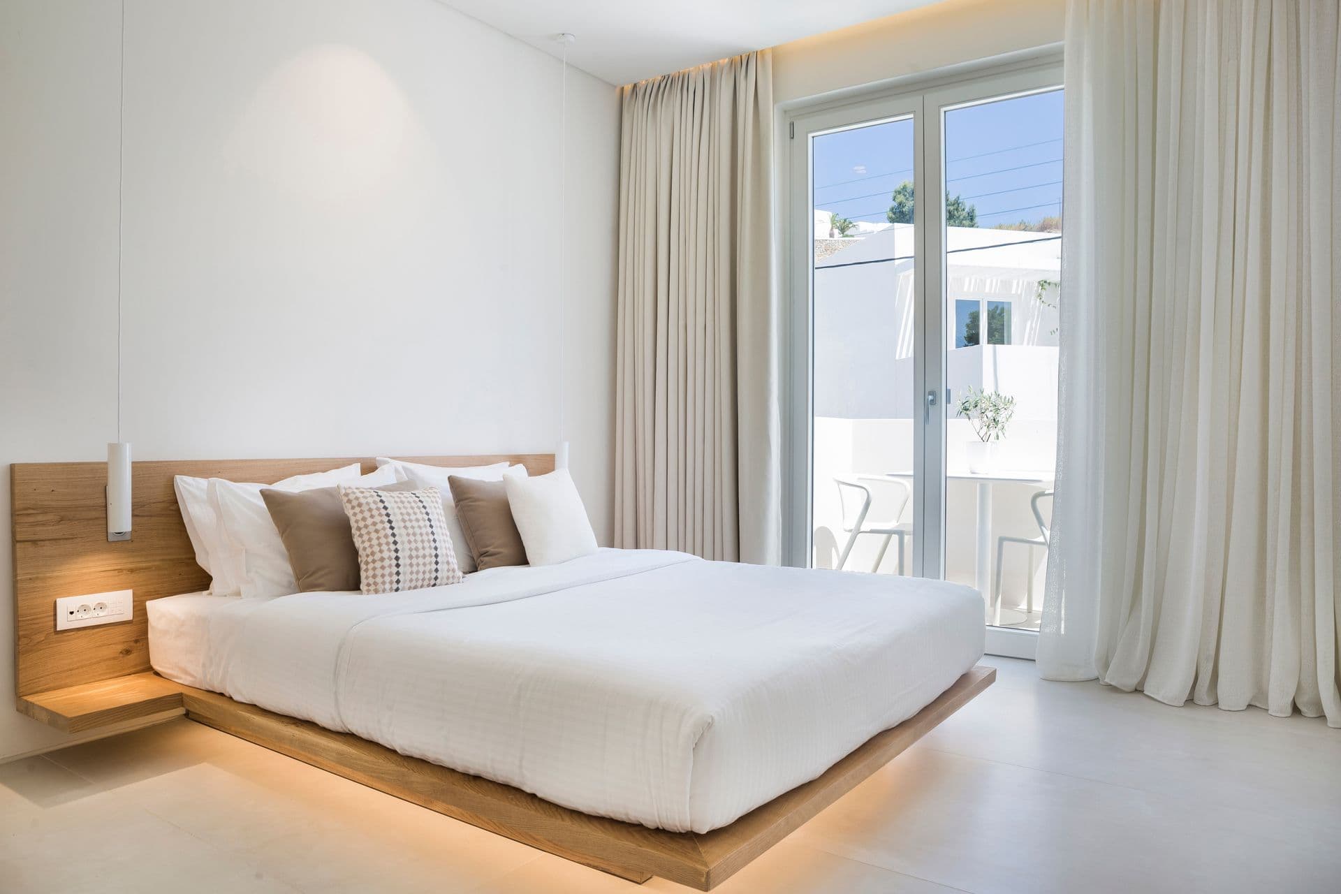 room-types-MYKDOVE-LUXST-0.jpg
