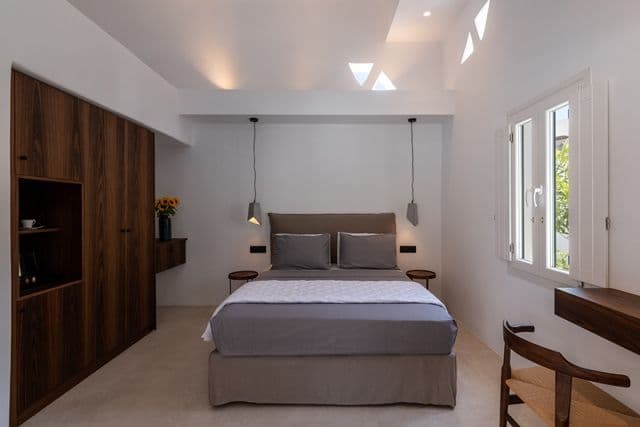 room-types-MYKONDROPS-FAMR-0.jpg