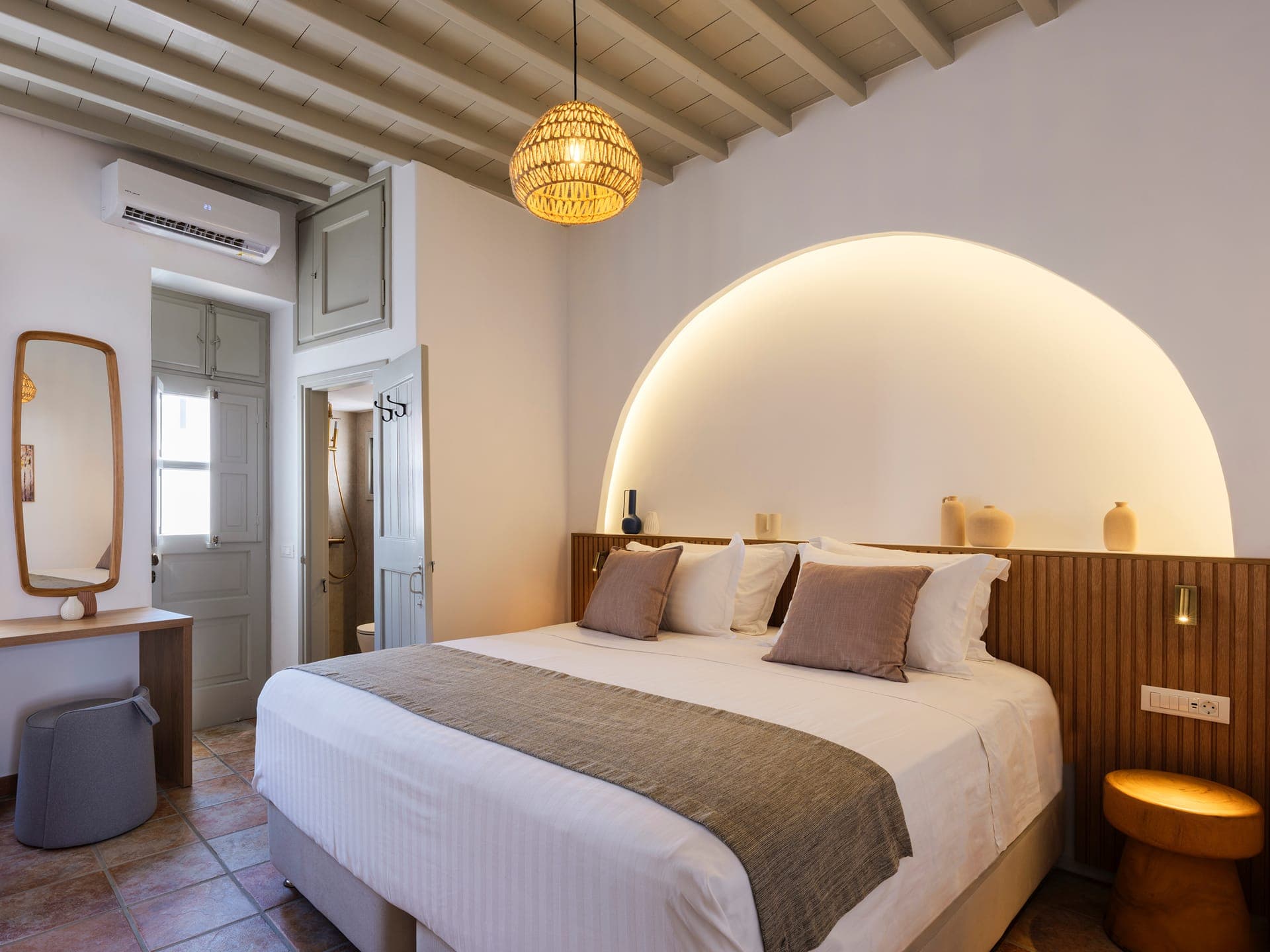 room-types-MYKONIST-MRSMYK-0.jpg