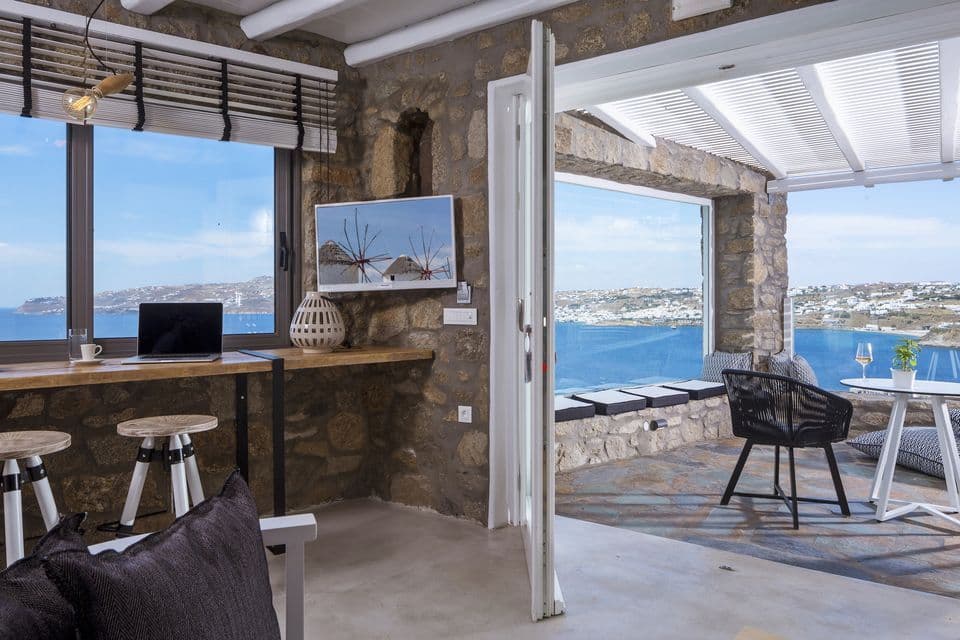 room-types-MYKONOS5-CSUISV-0.jpg