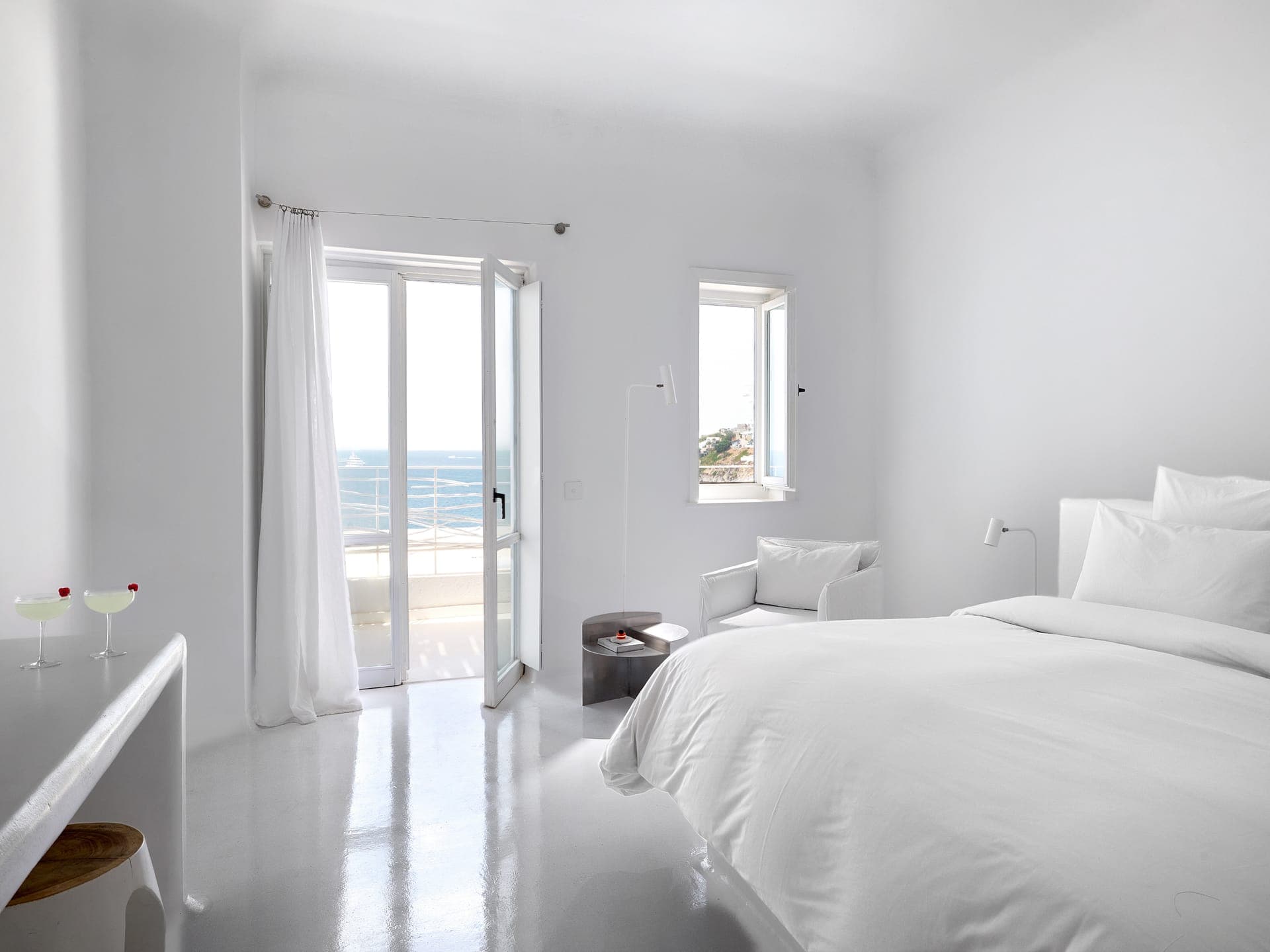 room-types-MYKONOSBLU-BW-0.jpg