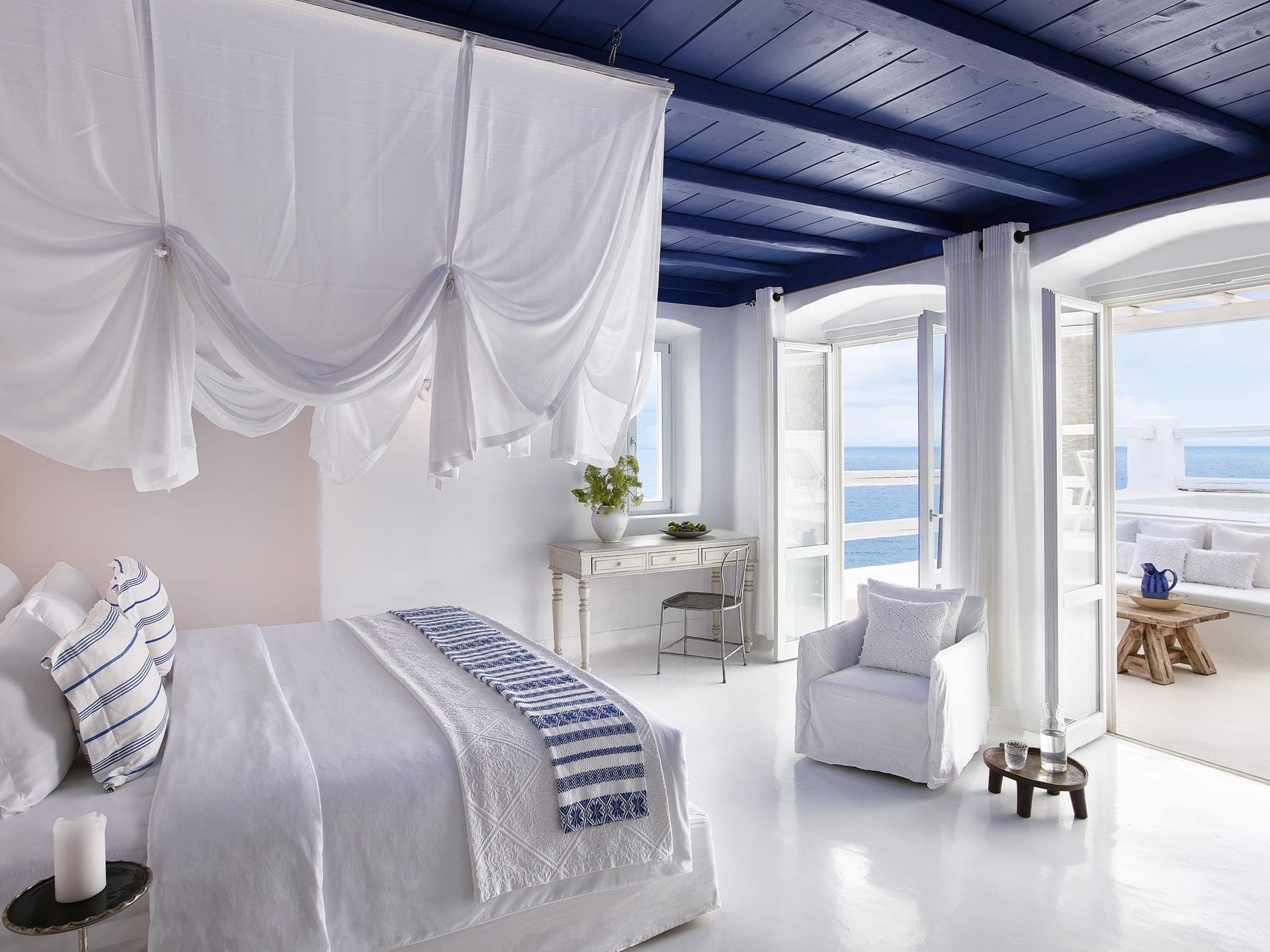 room-types-MYKONOSBLU-RBMPL-0.jpg