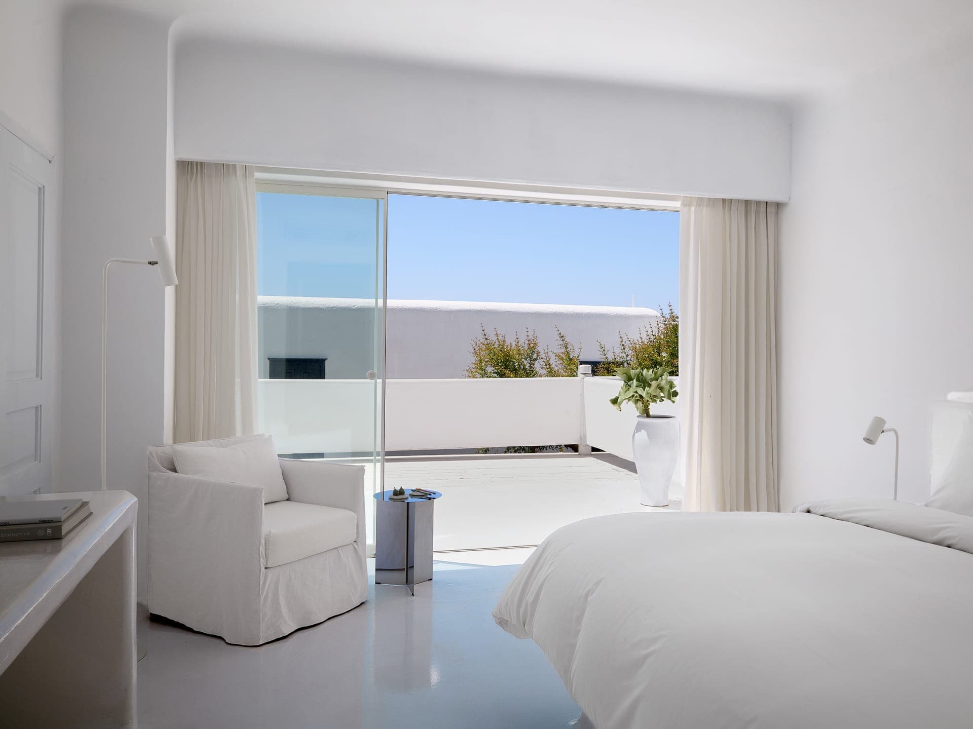 room-types-MYKONOSBLU-VMSP-0.jpg