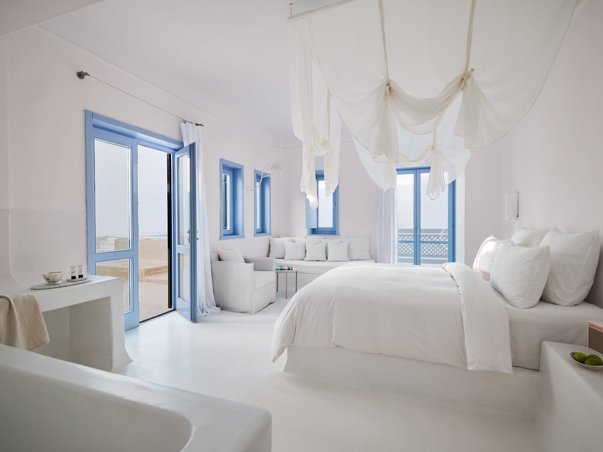 room-types-MYKONOSBLU-VSJ-0.jpg