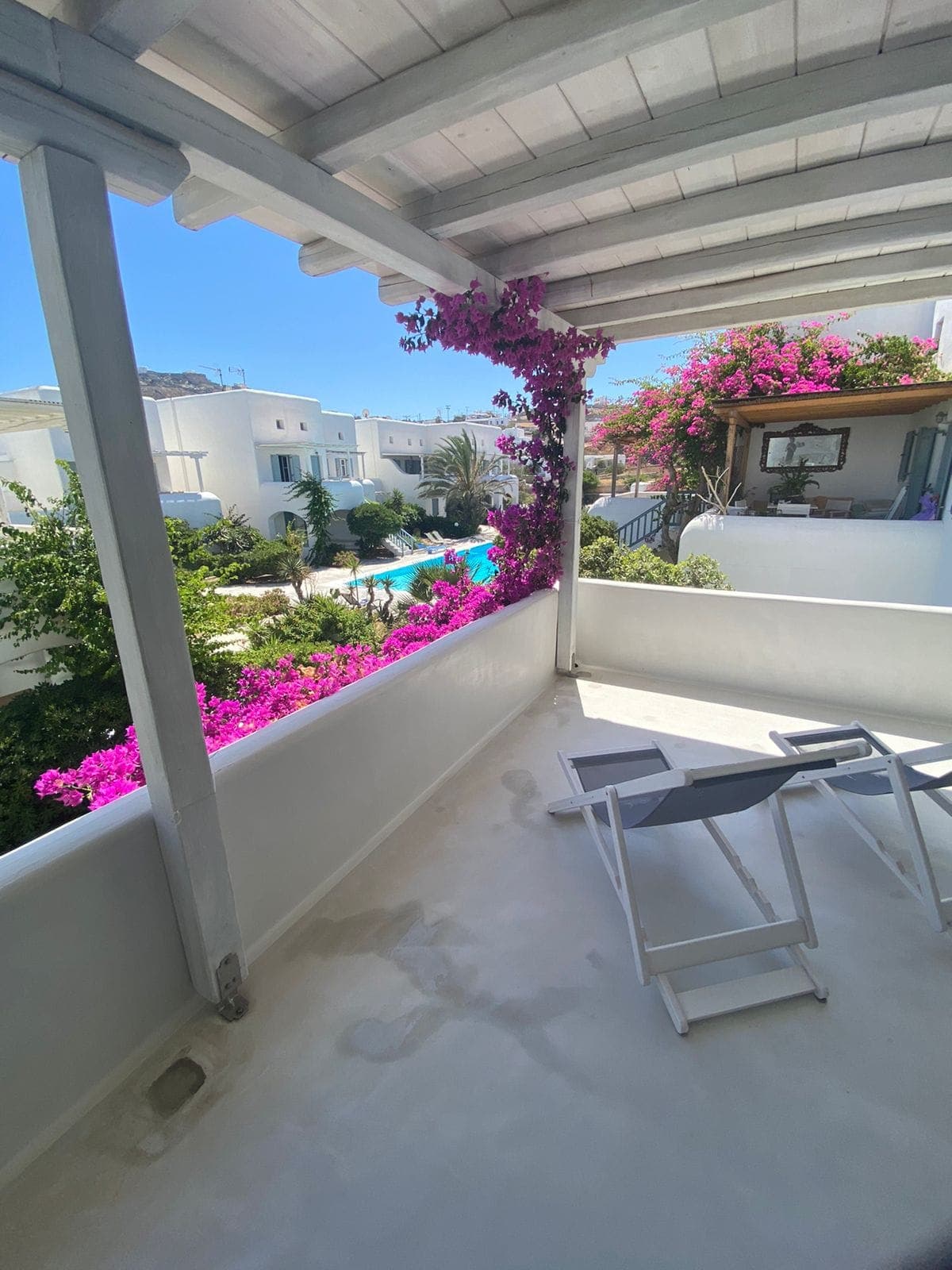 room-types-MYKONOSMOR-POOLH3-0.jpg