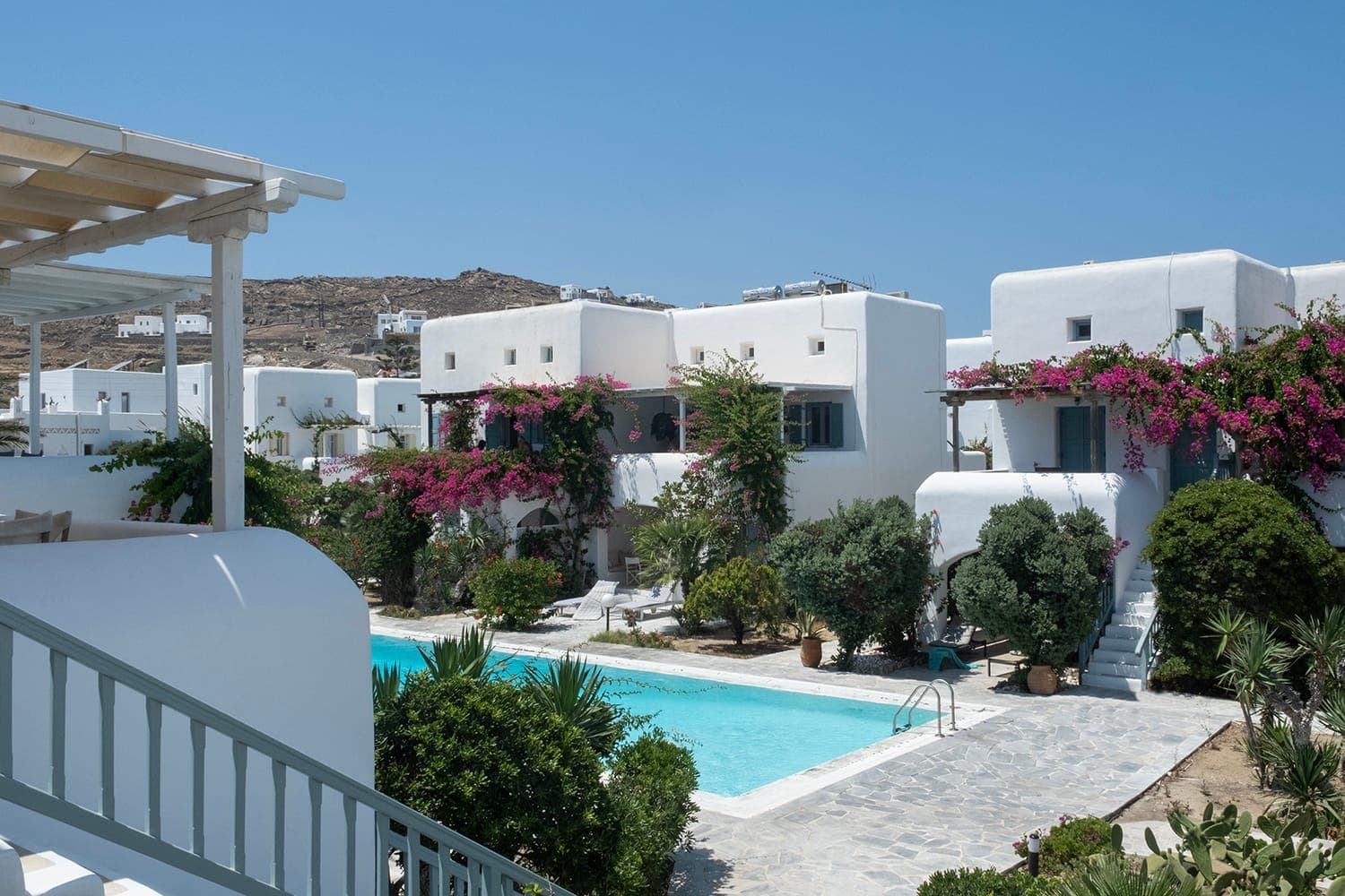 room-types-MYKONOSMOR-POOLH7-0.jpg