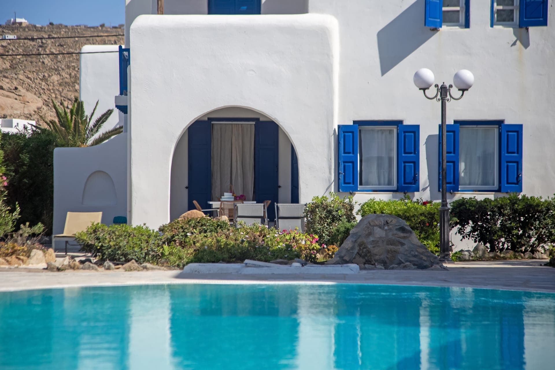 room-types-MYKONOSMOR-POOLH8-0.jpg