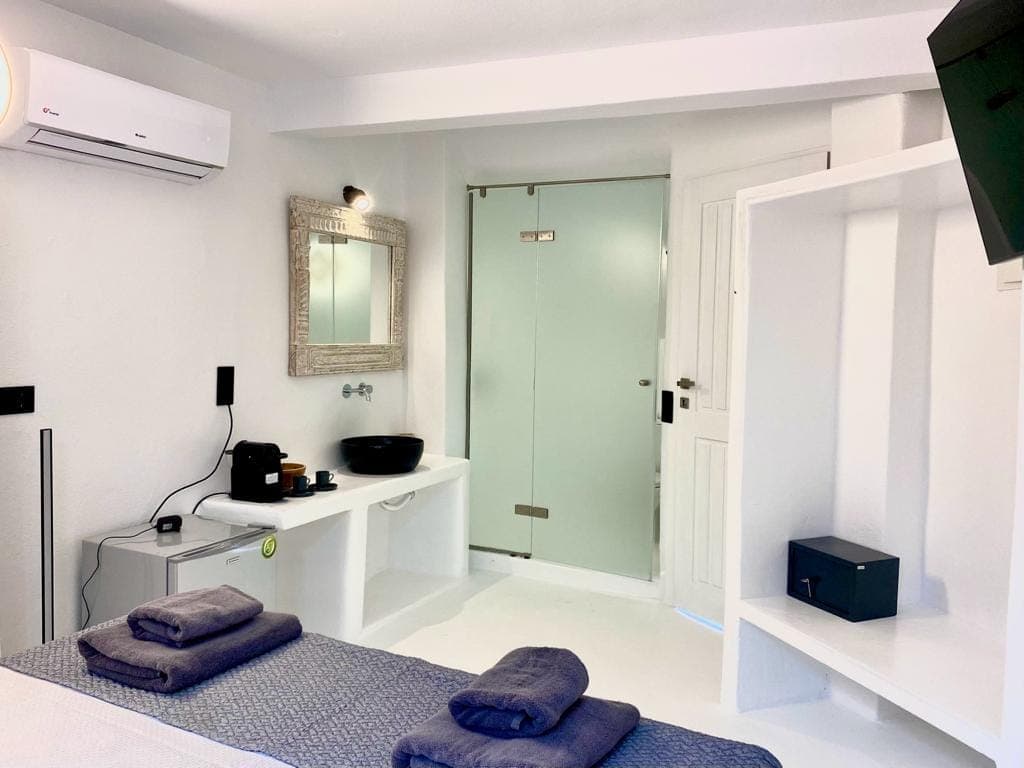 room-types-MYKONOSRES-DIONYS-0.jpg