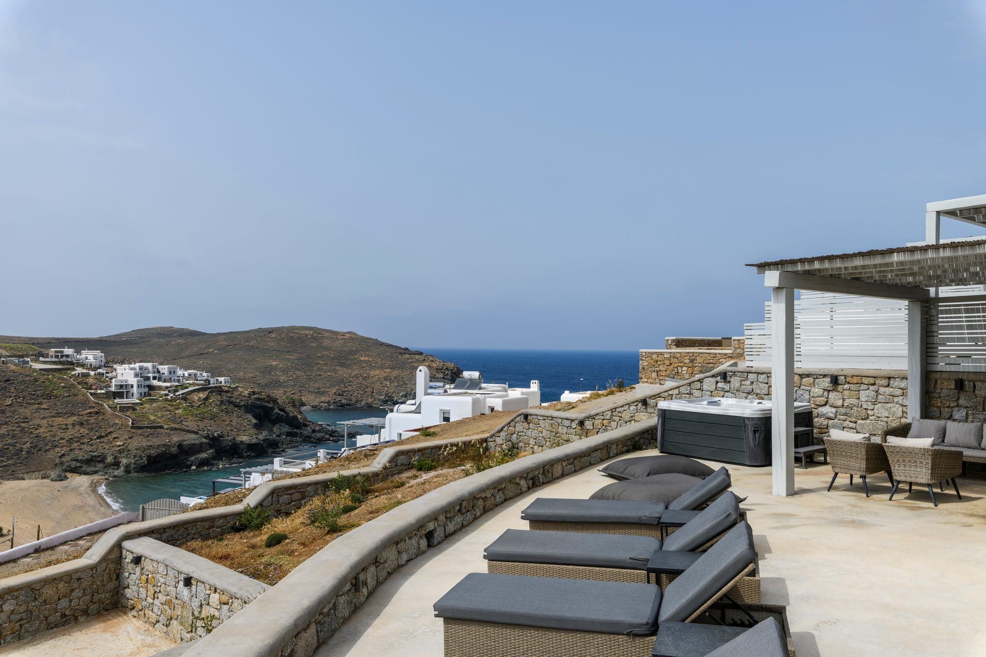 room-types-MYKONOSRES-RESID-0.jpg
