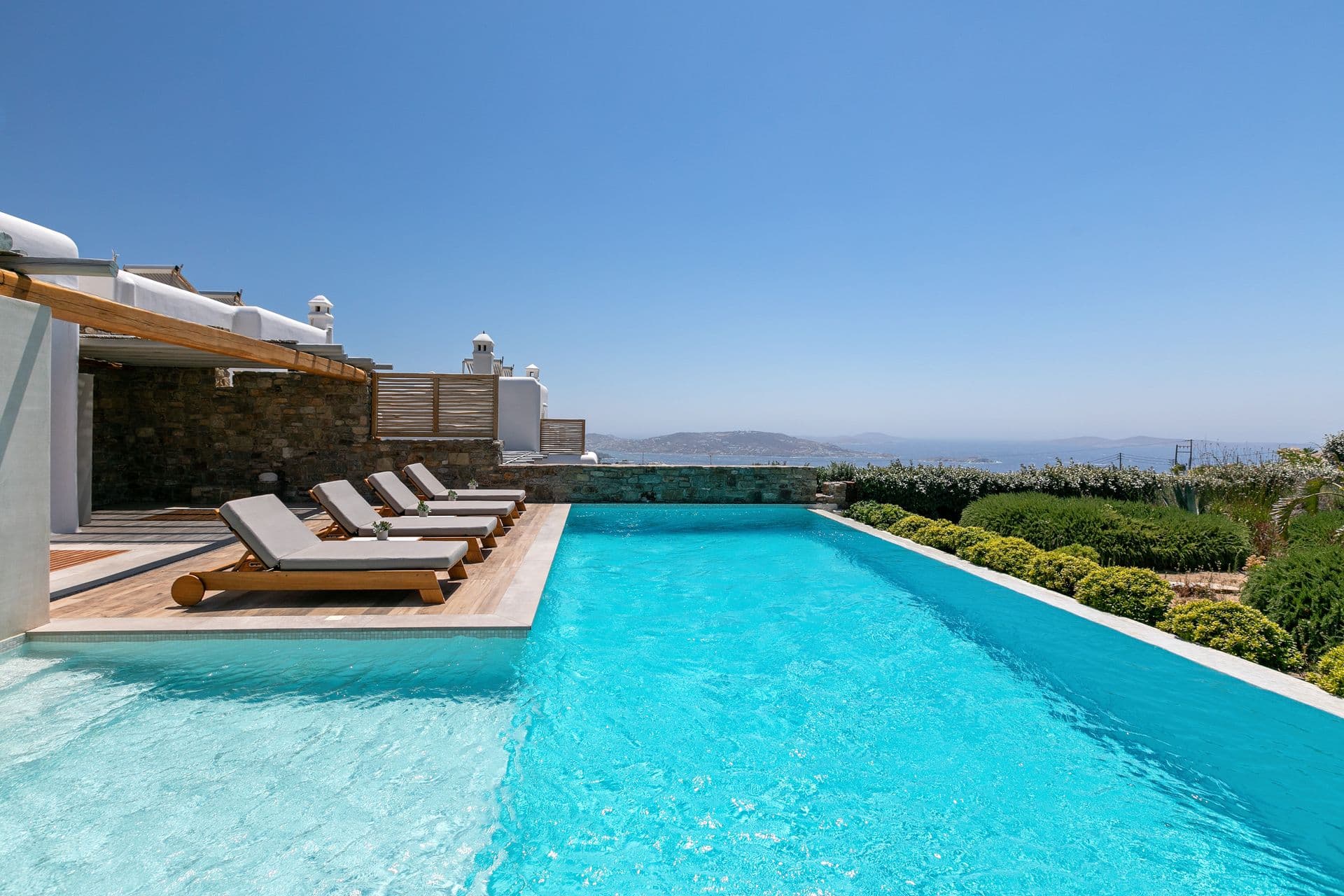 room-types-MYKONOSV-ONE-0.jpg