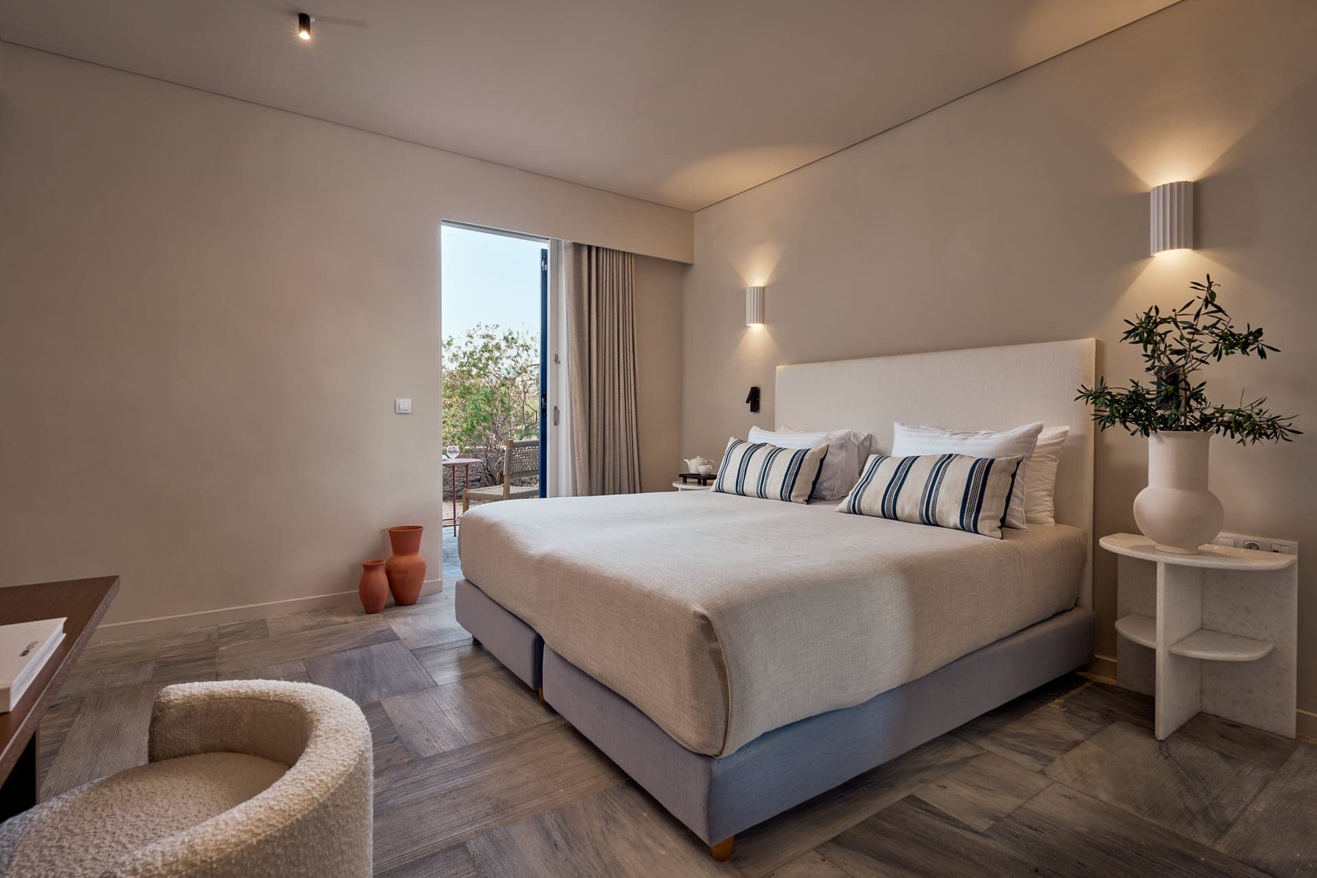 room-types-MYKTHEOXEN-CLSGV-0.jpg