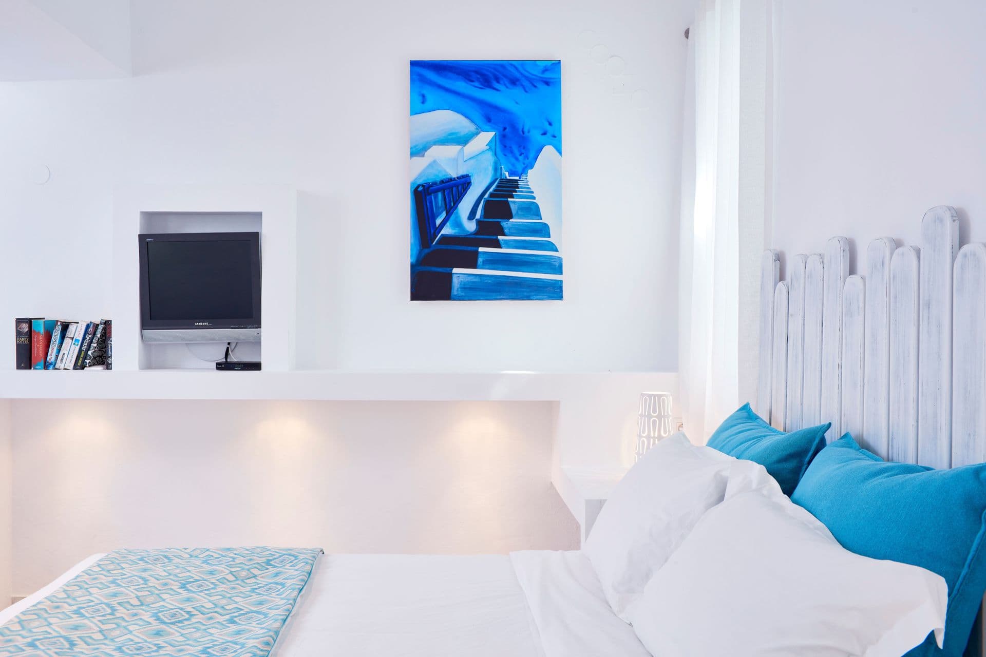 room-types-MYKTOWNSUI-STUGV-0.jpg