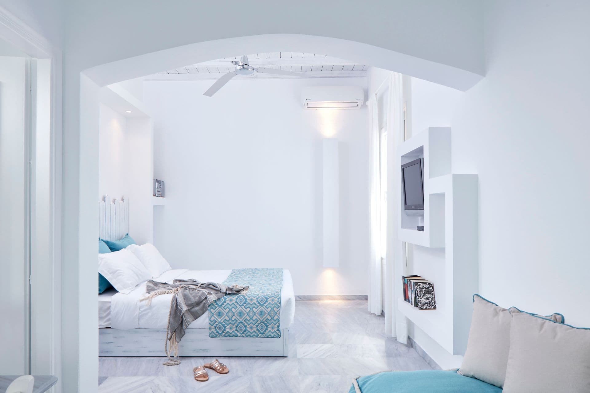 room-types-MYKTOWNSUI-SUP-0.jpg