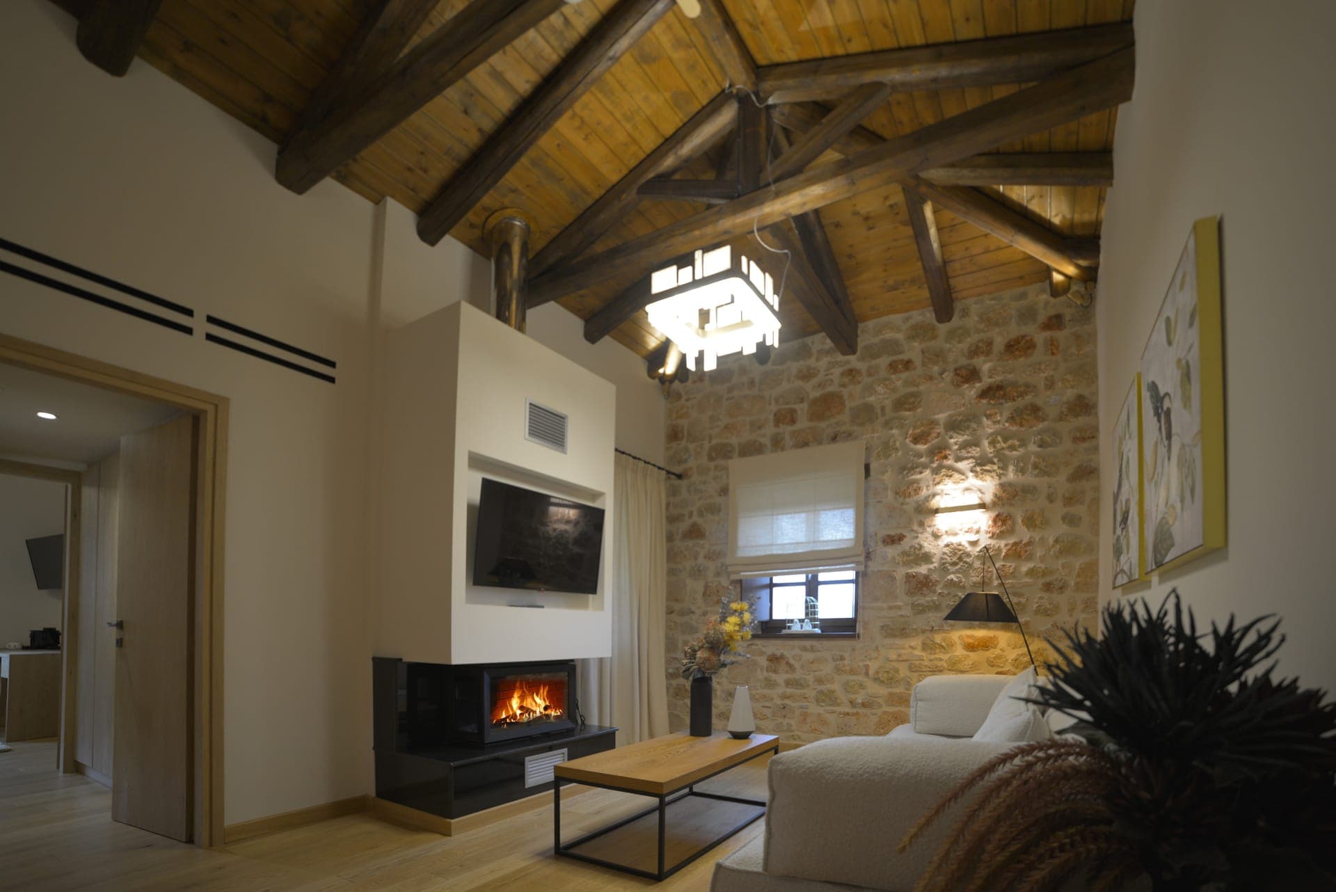 room-types-MYSTRAS-EXESUI-0.jpg