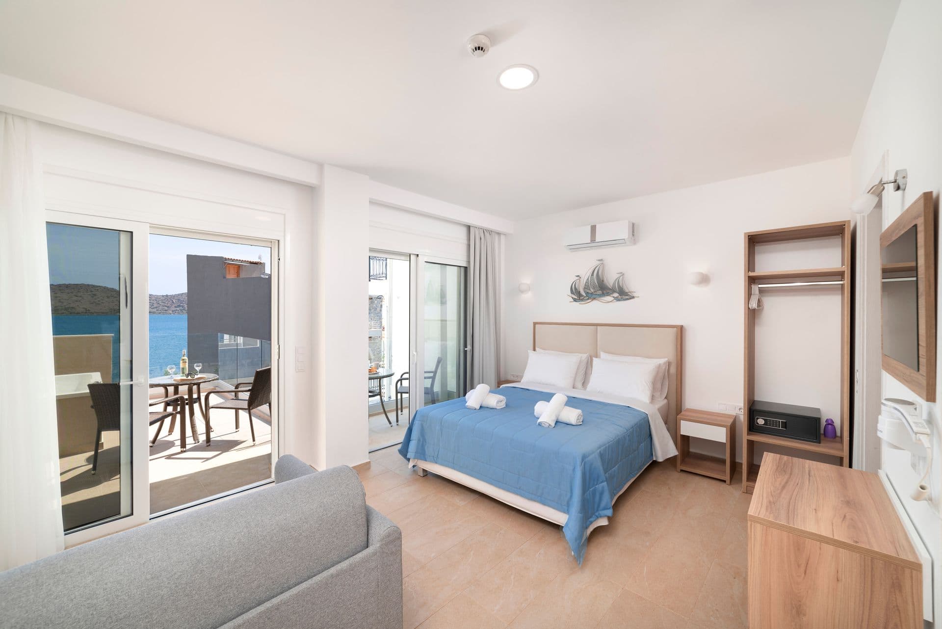 room-types-NAIADESELO-JUNS-0.jpg