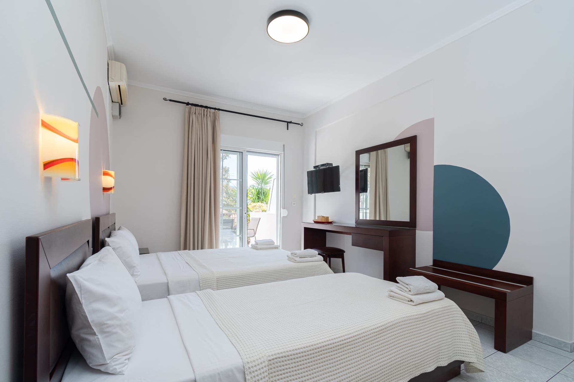 room-types-NAIAS-SPR-0.jpg