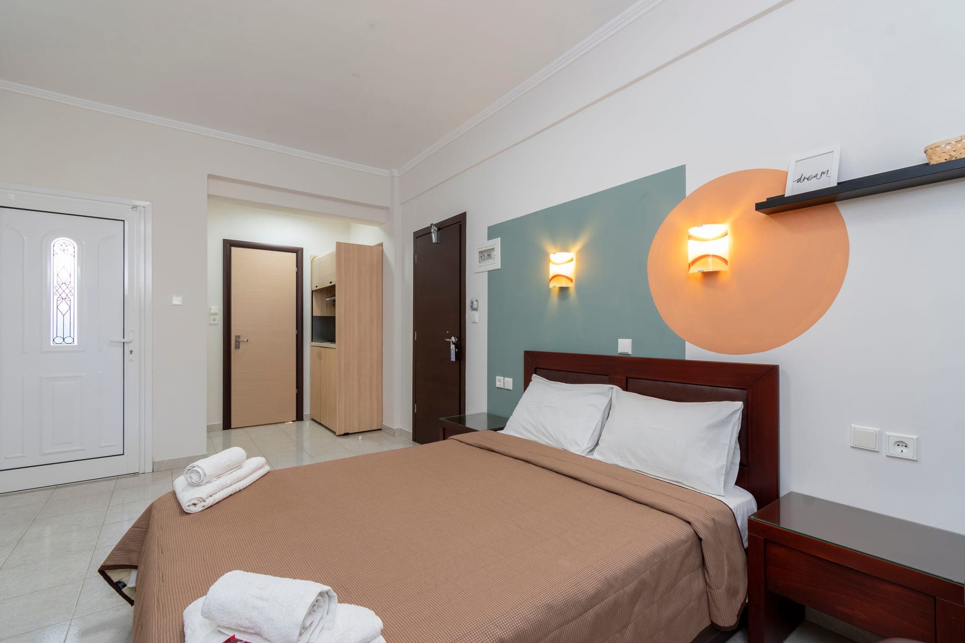 room-types-NAIAS-STDR-0.jpg