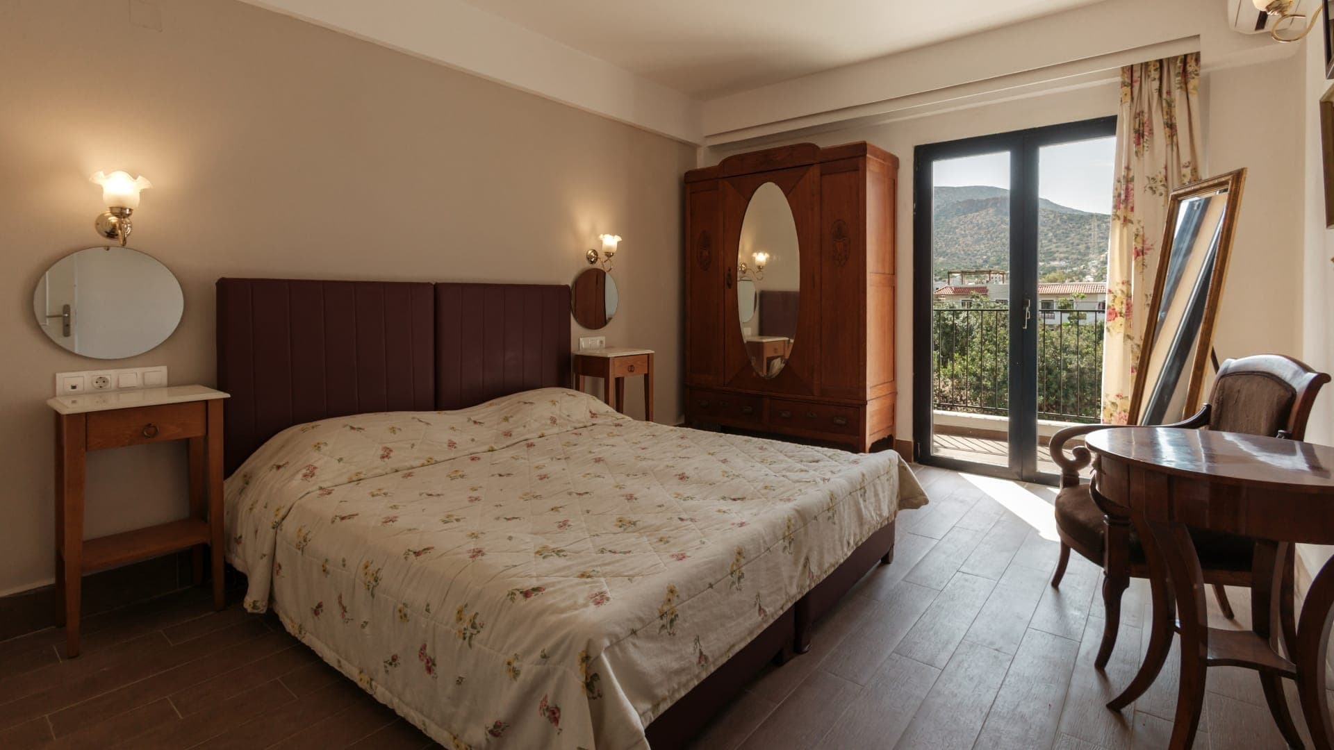 room-types-NAMIHOTEL-FRT1-0.jpg