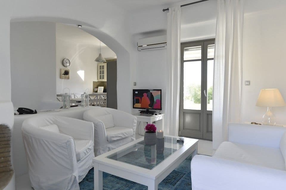 room-types-NAOUSSAHIL-TWBV90-0.jpg