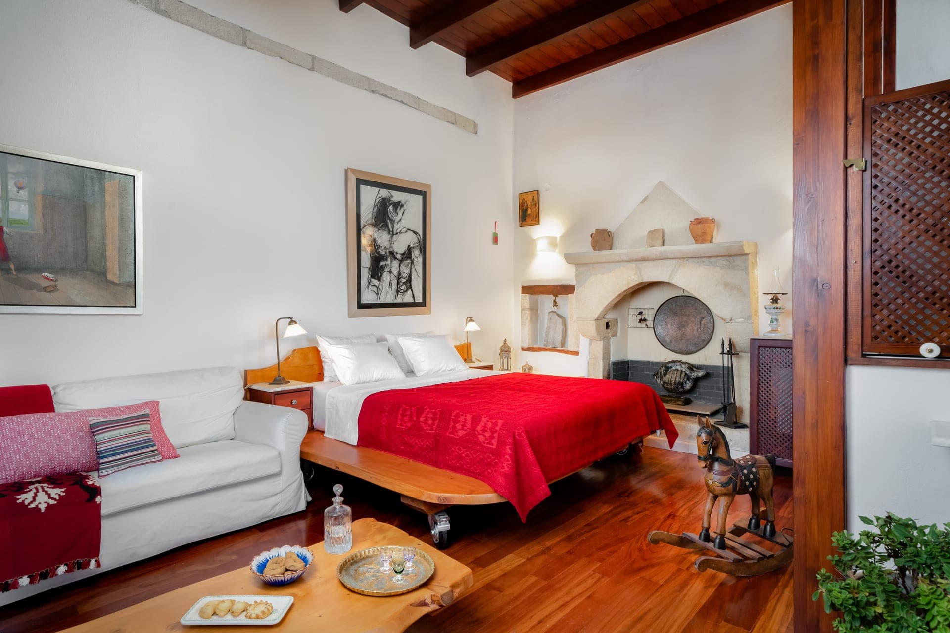 room-types-NASSIBE-HONEYM-0.jpg