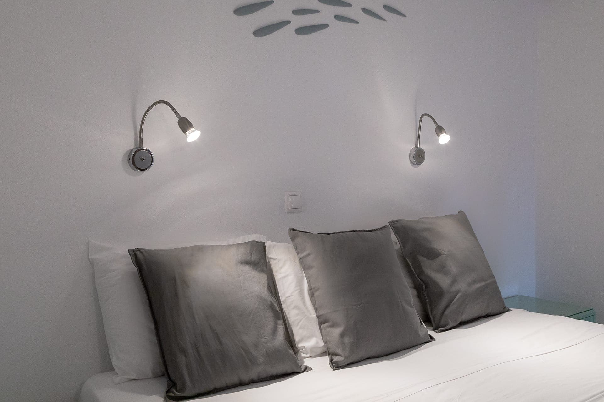 room-types-NATHALIEH-DBLRV-0.jpg