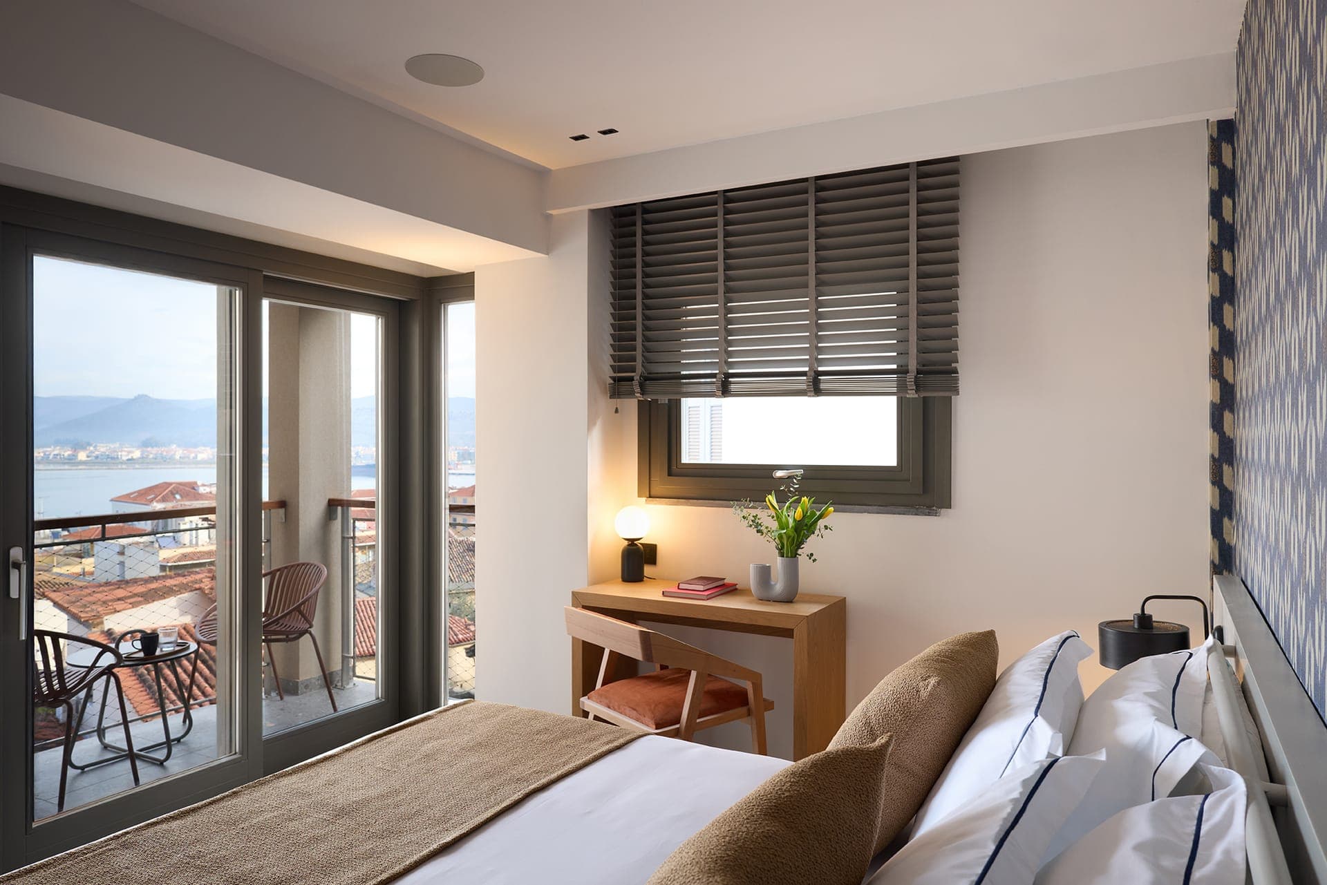 room-types-NAUSHOTEL-CLDS-0.jpg